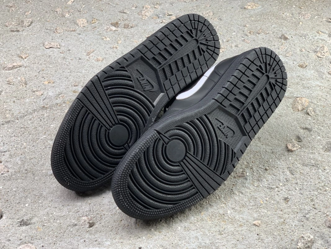 sneakers3a-- 554724-049 item:C-X167C2036
