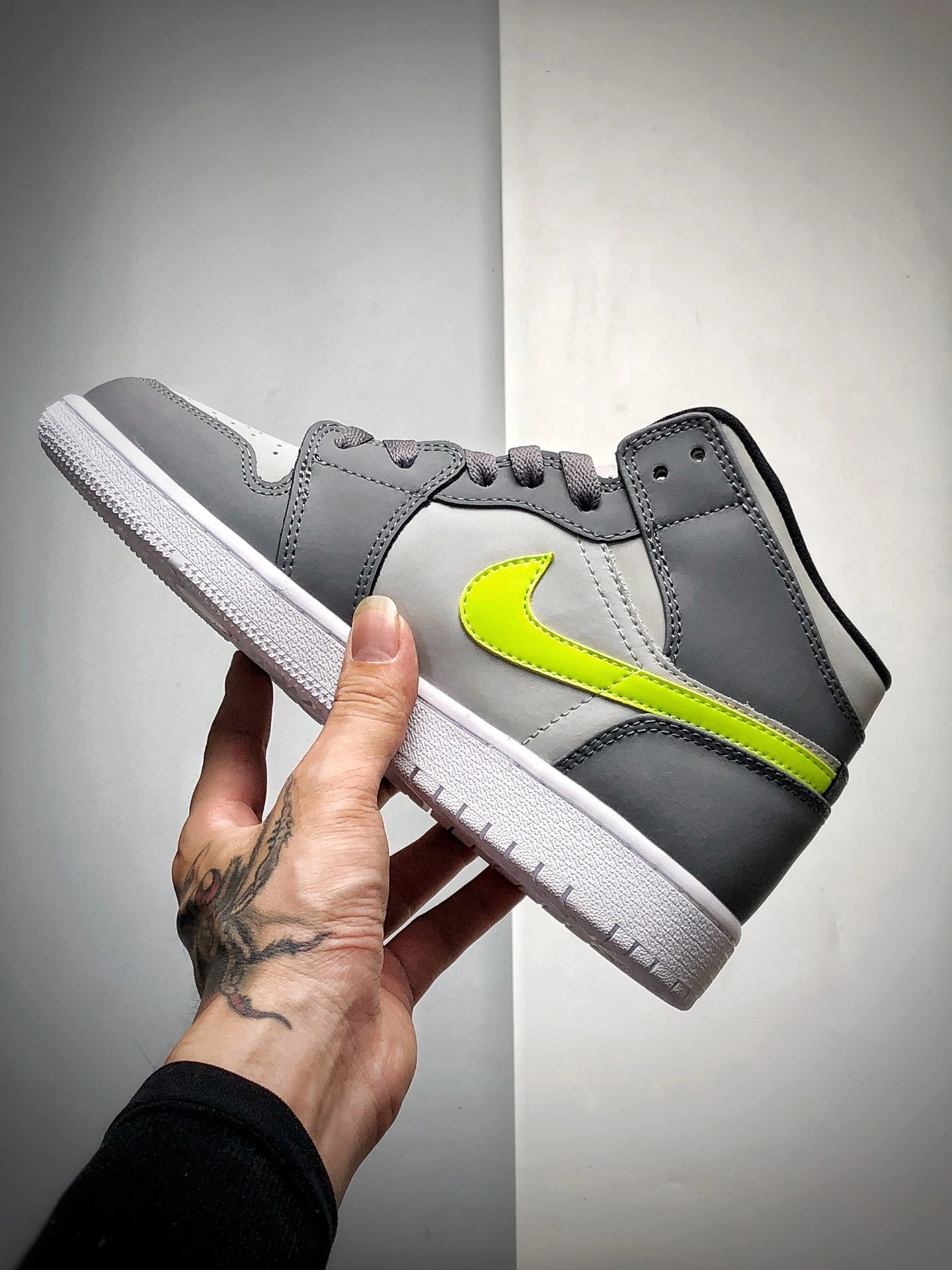 sneakers3a-- 554724-072 item:C-X000C0804