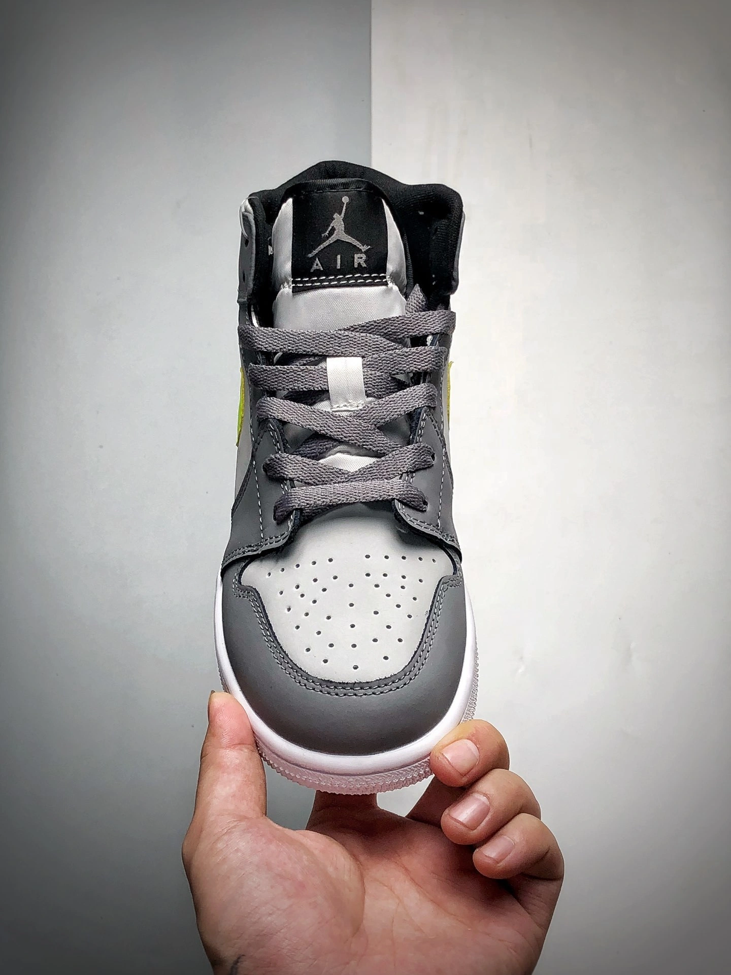sneakers3a-- 554724-072 item:C-X000C0804