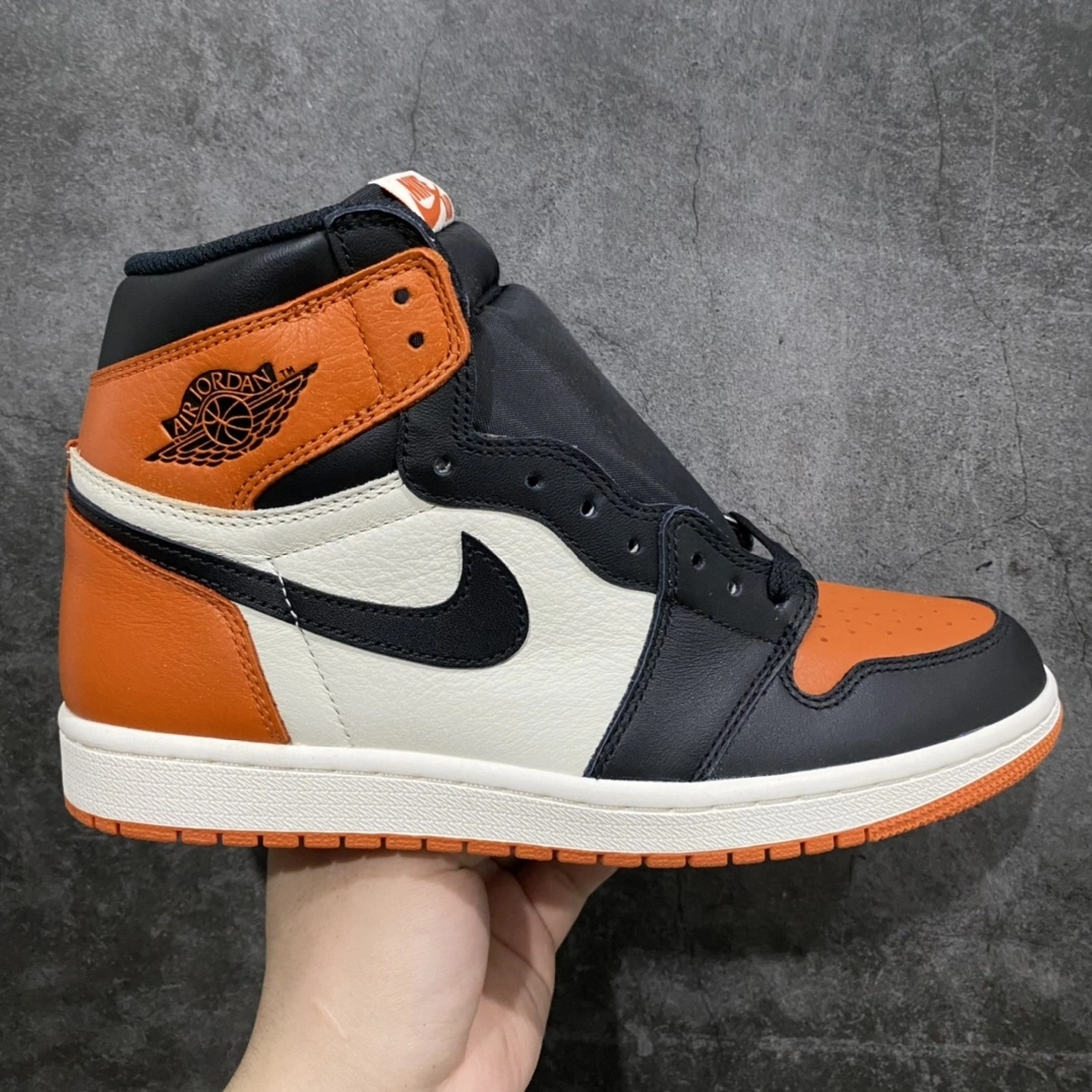 sneakers3a-- 555088-005 item:C-X575F2822Y