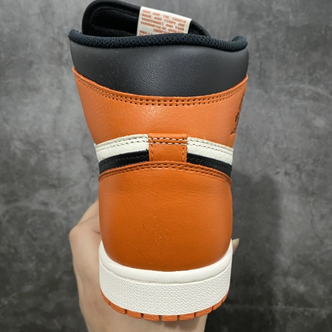 sneakers3a-- 555088-005 item:C-X575F2822Y