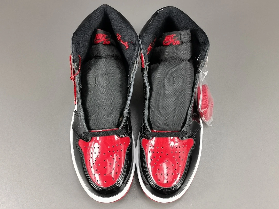 sneakers3a-- 555088-063 item:C-X575F2814Y