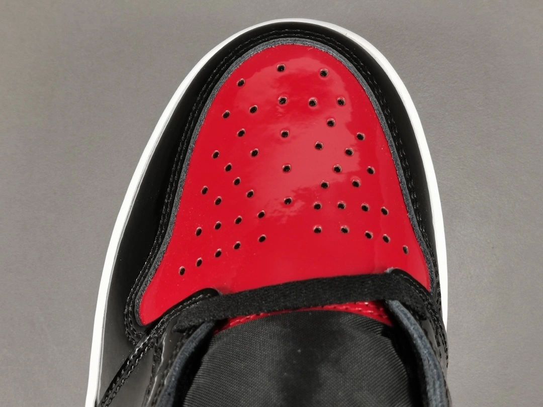 sneakers3a-- 555088-063 item:C-X575F2814Y