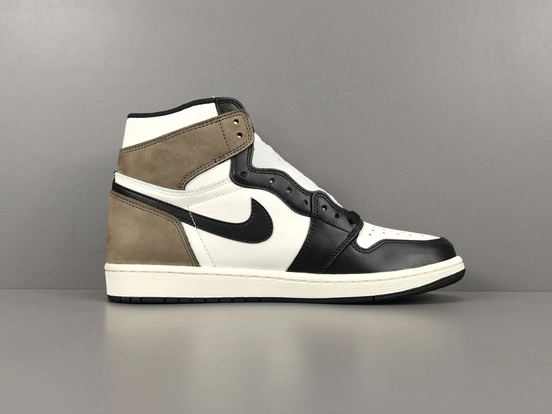 sneakers3a-- 555088-105 item:C-X575F2827Y