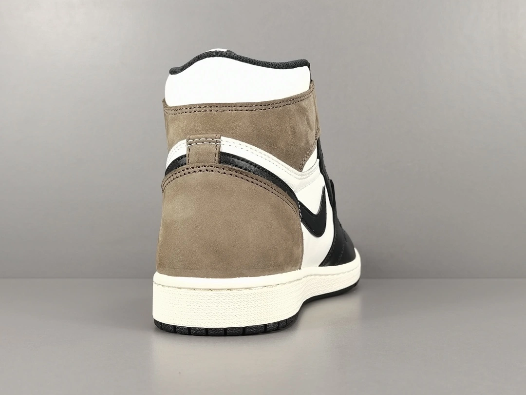 sneakers3a-- 555088-105 item:C-X575F2827Y