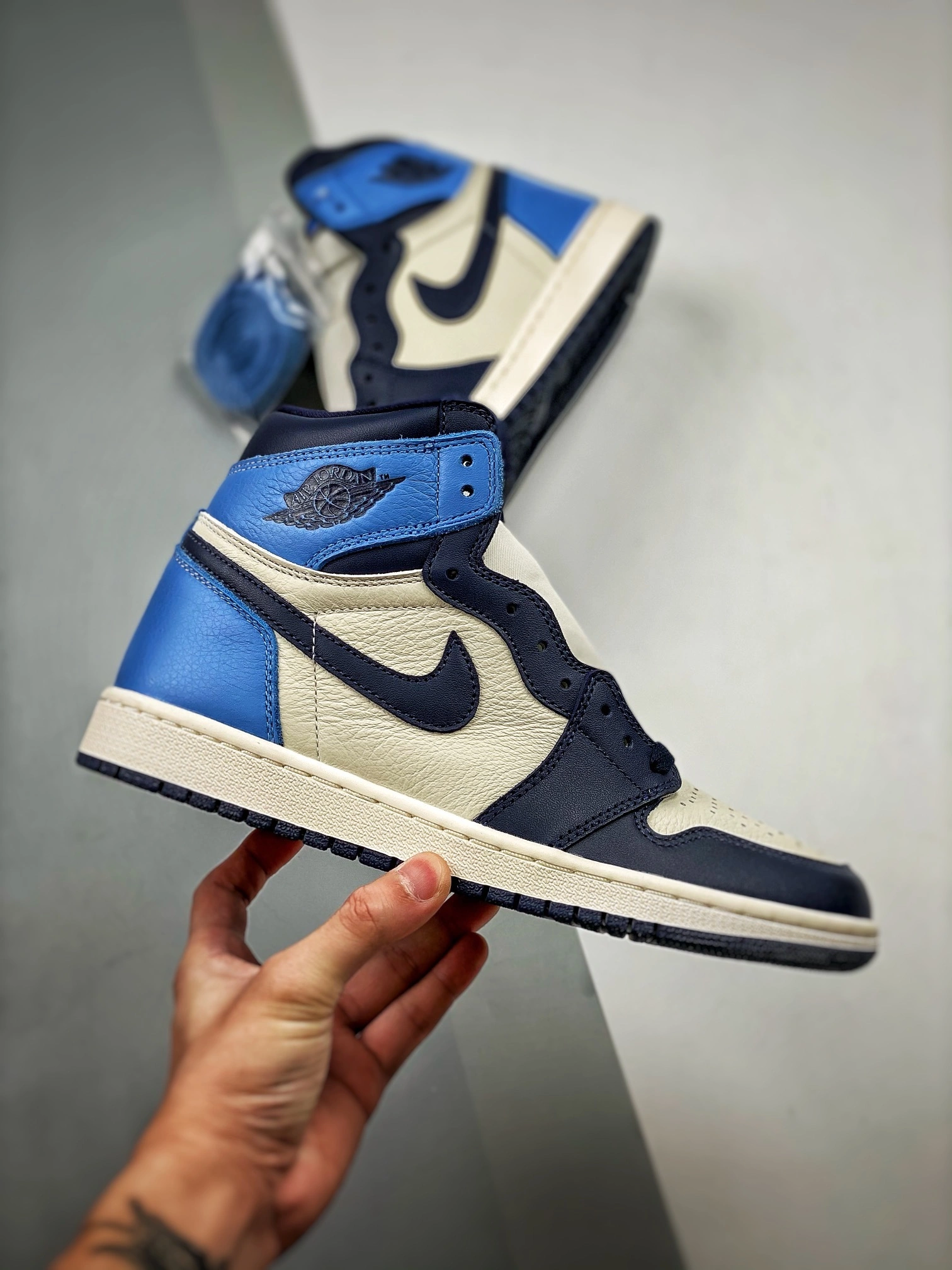 sneakers3a-- 555088 140 item:C-X167F2811Y