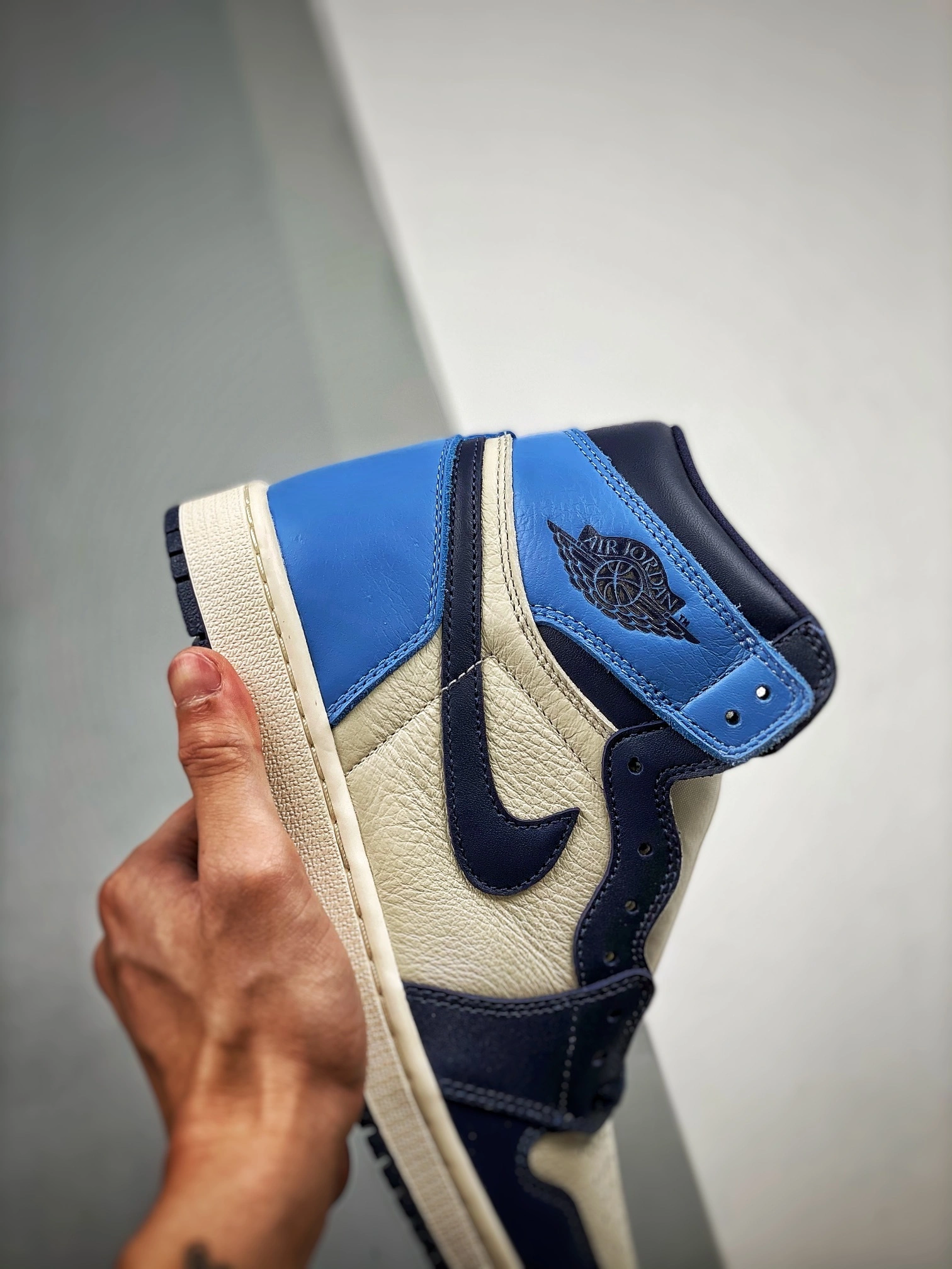 sneakers3a-- 555088 140 item:C-X167F2811Y