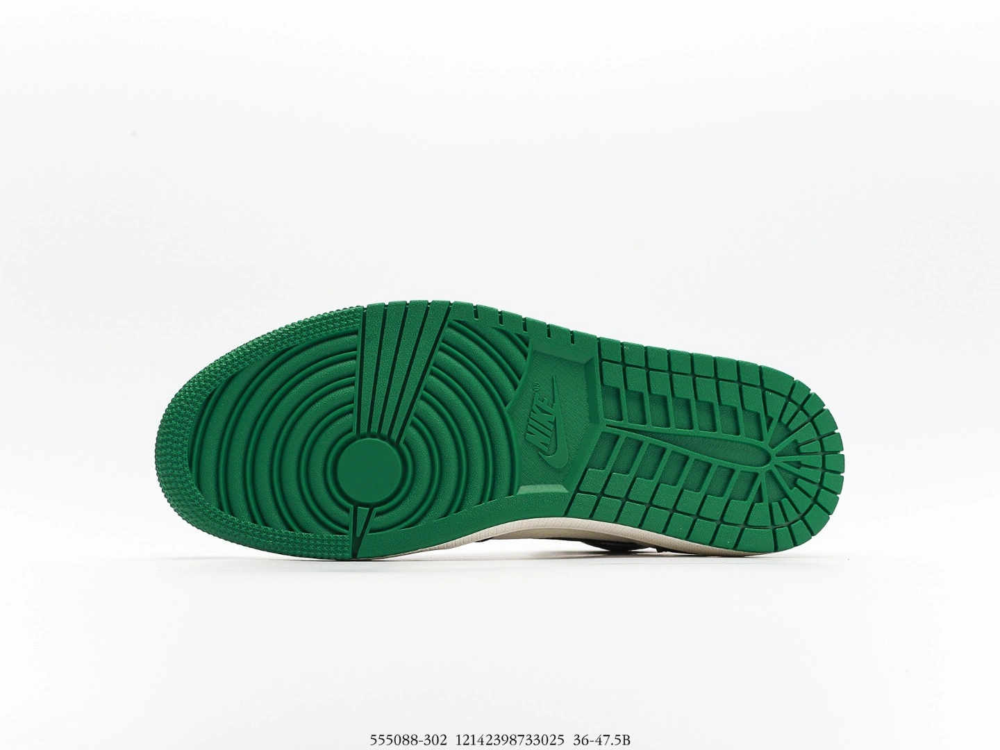 &sneakers3a-- 555088-302 item:C-X000F2825Y