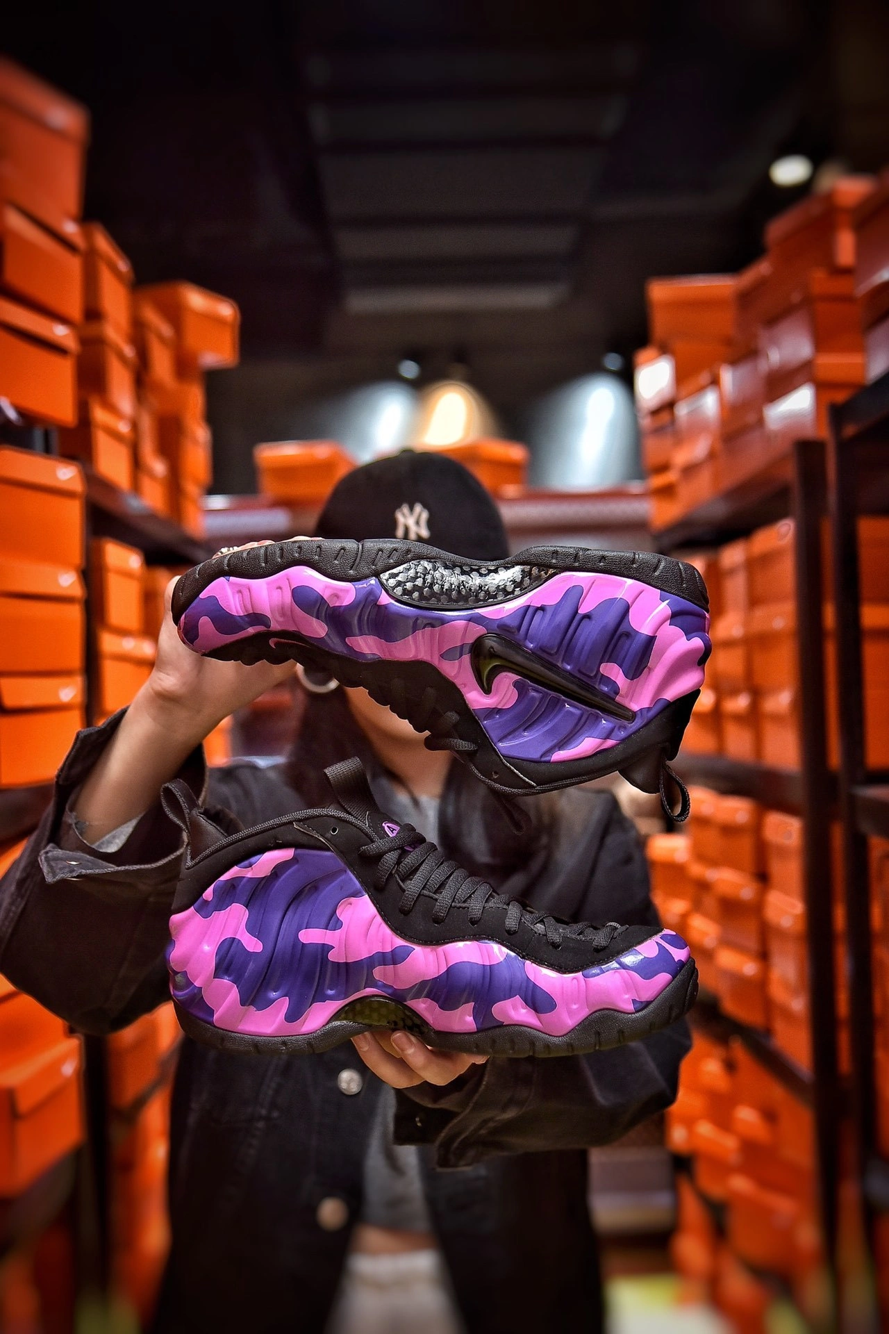 sneakers3a-- 624041-012 item:C-X026D1515