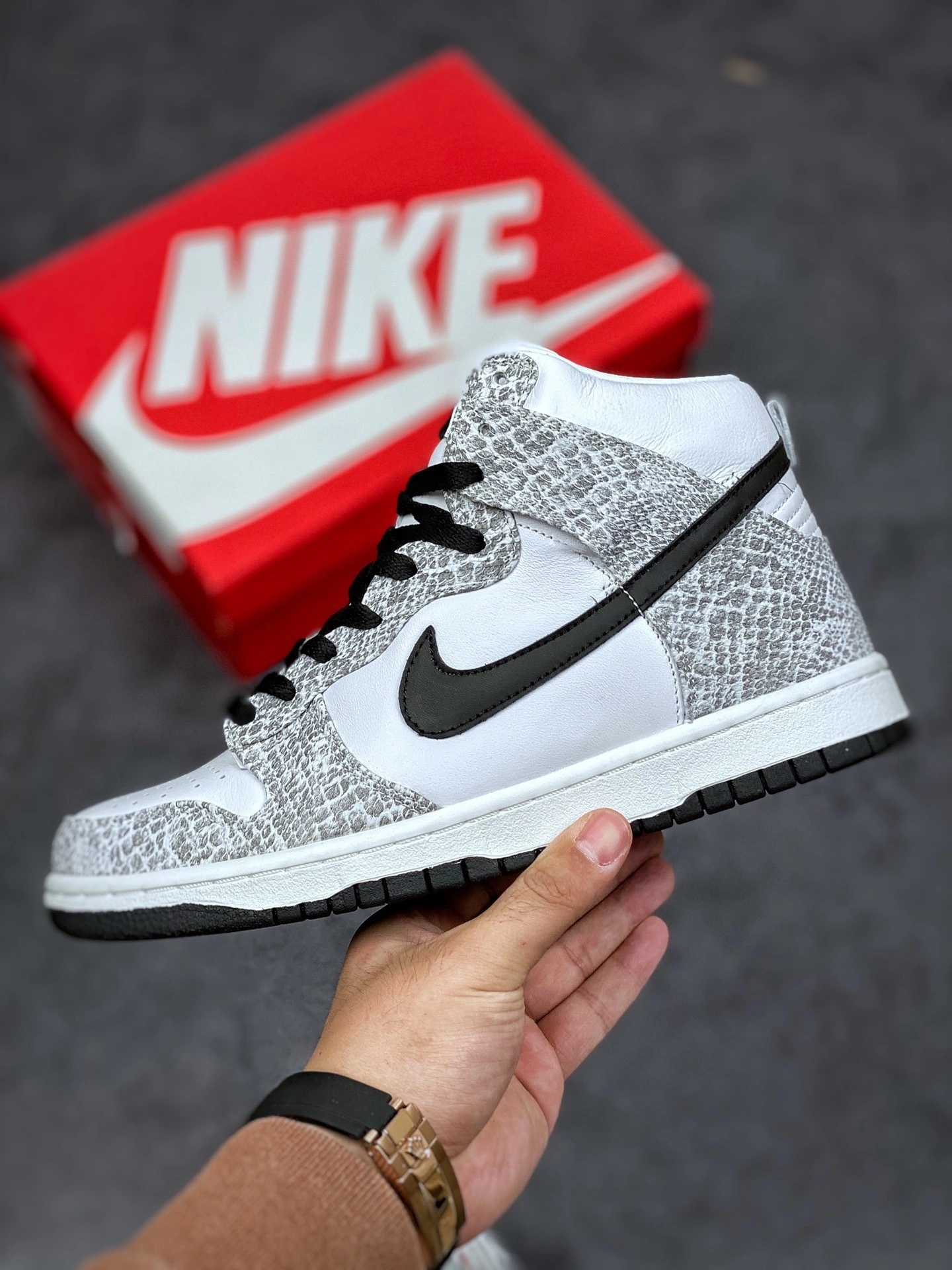 sneakers3a-- 624512-010 item:C-X167D1513