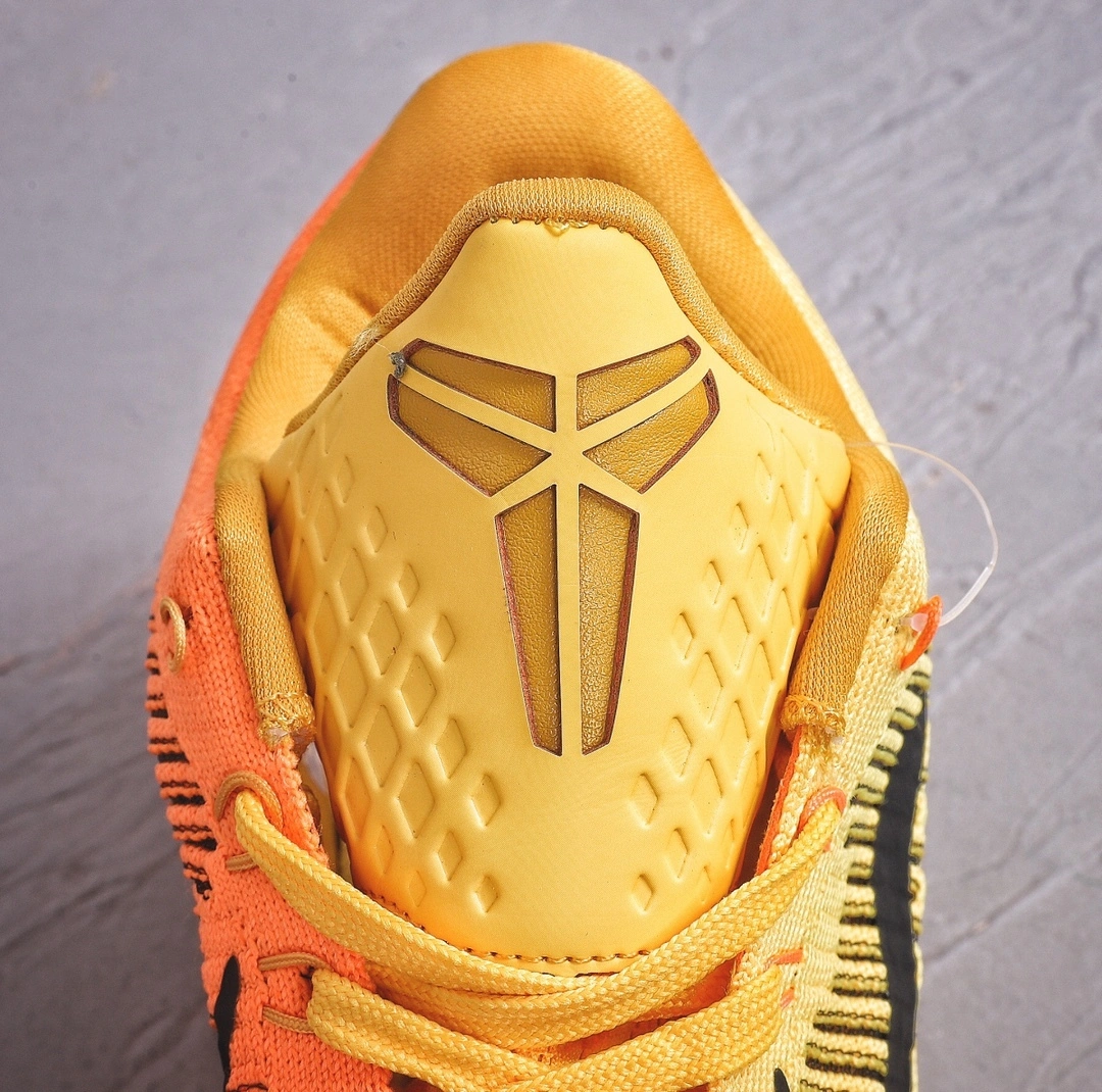 sneakers3a-- 747212-818 item:C-X080C2745