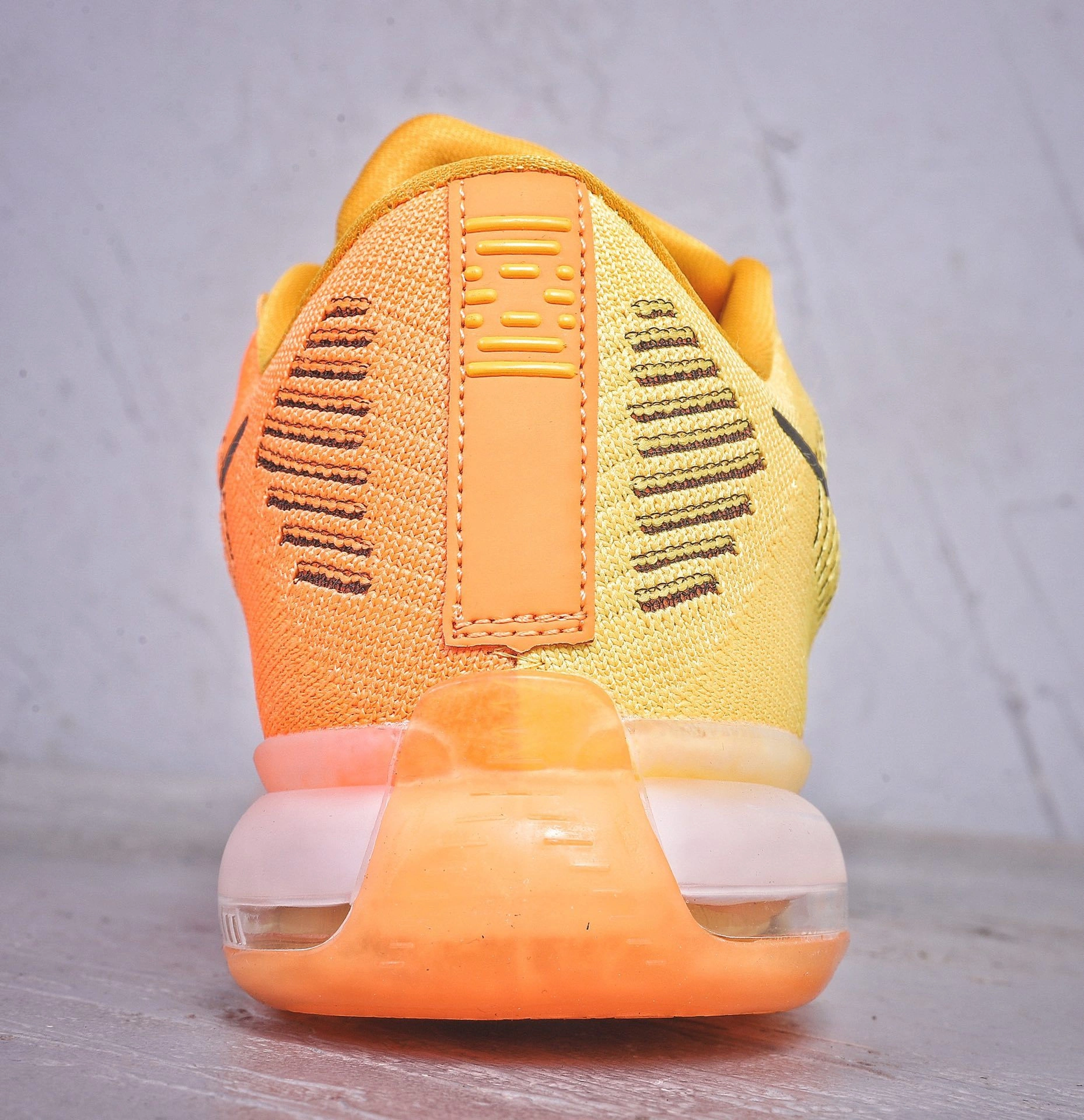 sneakers3a-- 747212-818 item:C-X080C2745