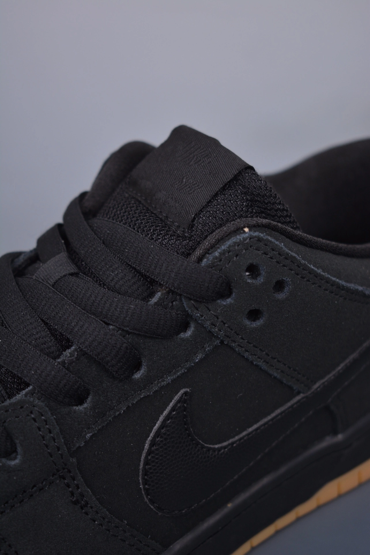 sneakers3a-- 819674 002 item:C-X234D1765