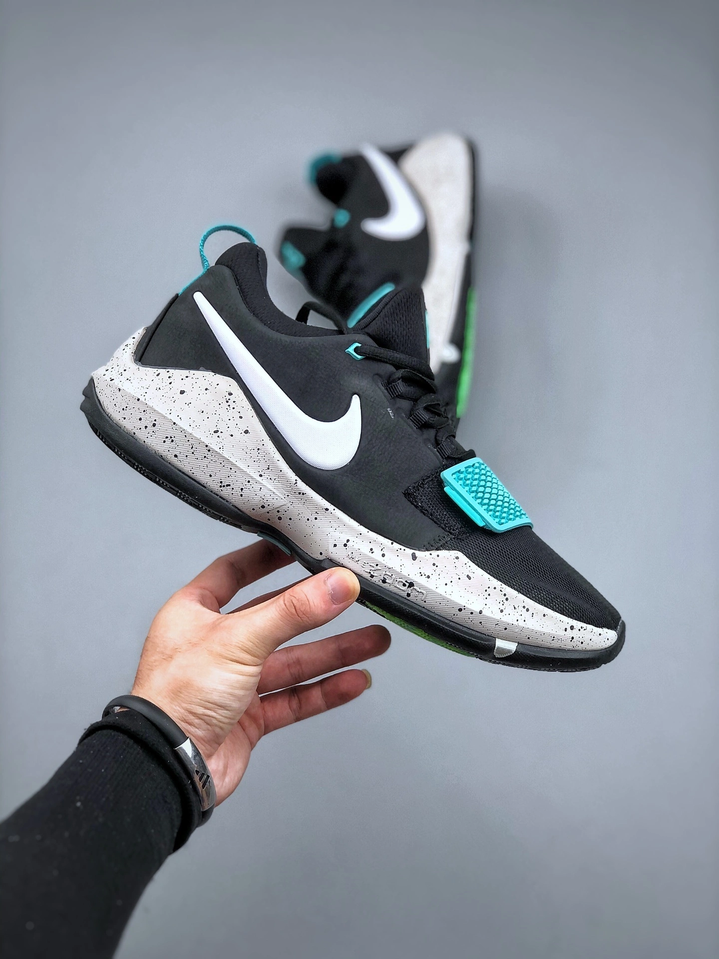 sneakers3a-- 878627-002 item:C-X000E0444