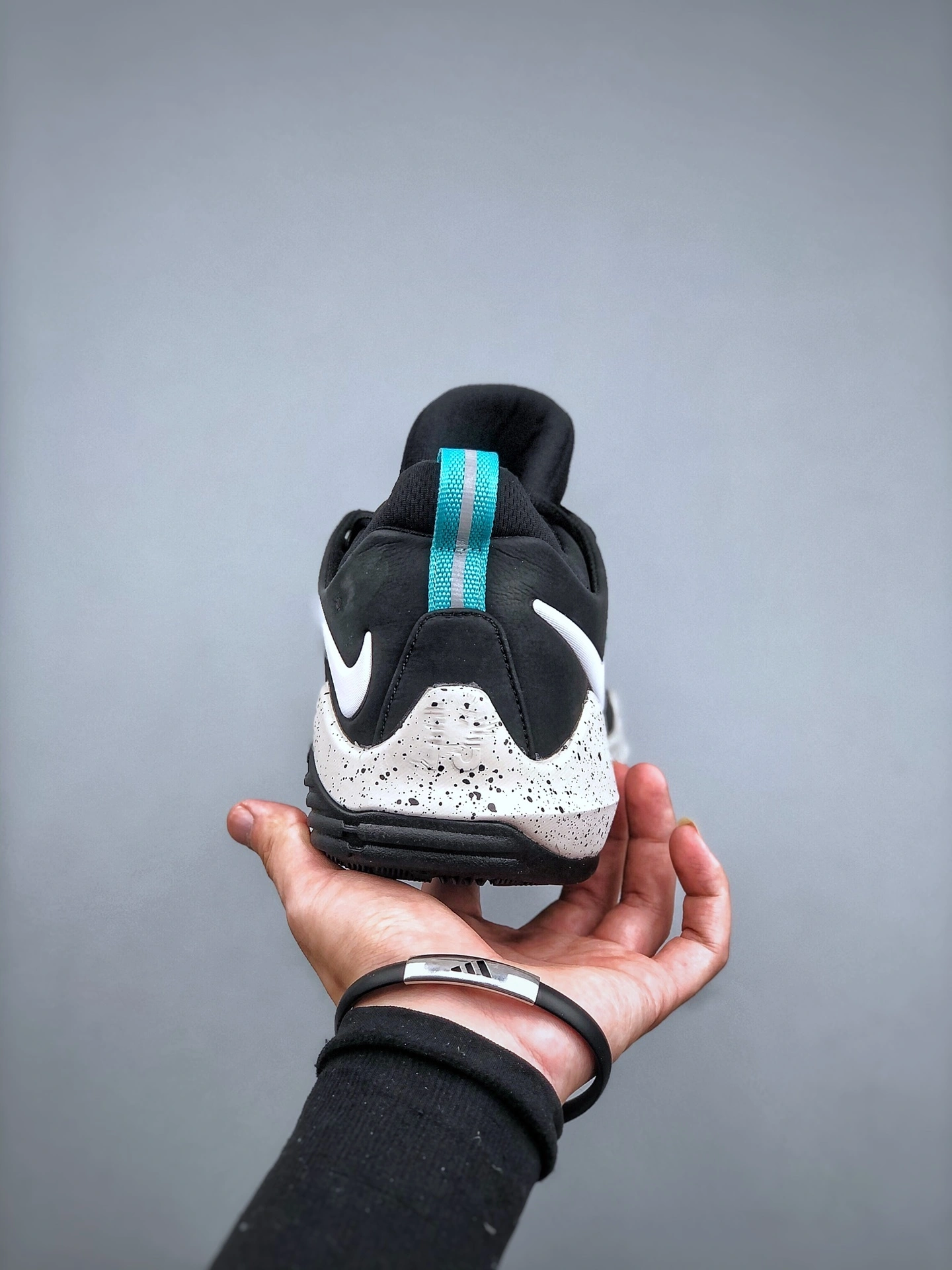 sneakers3a-- 878627-002 item:C-X000E0444