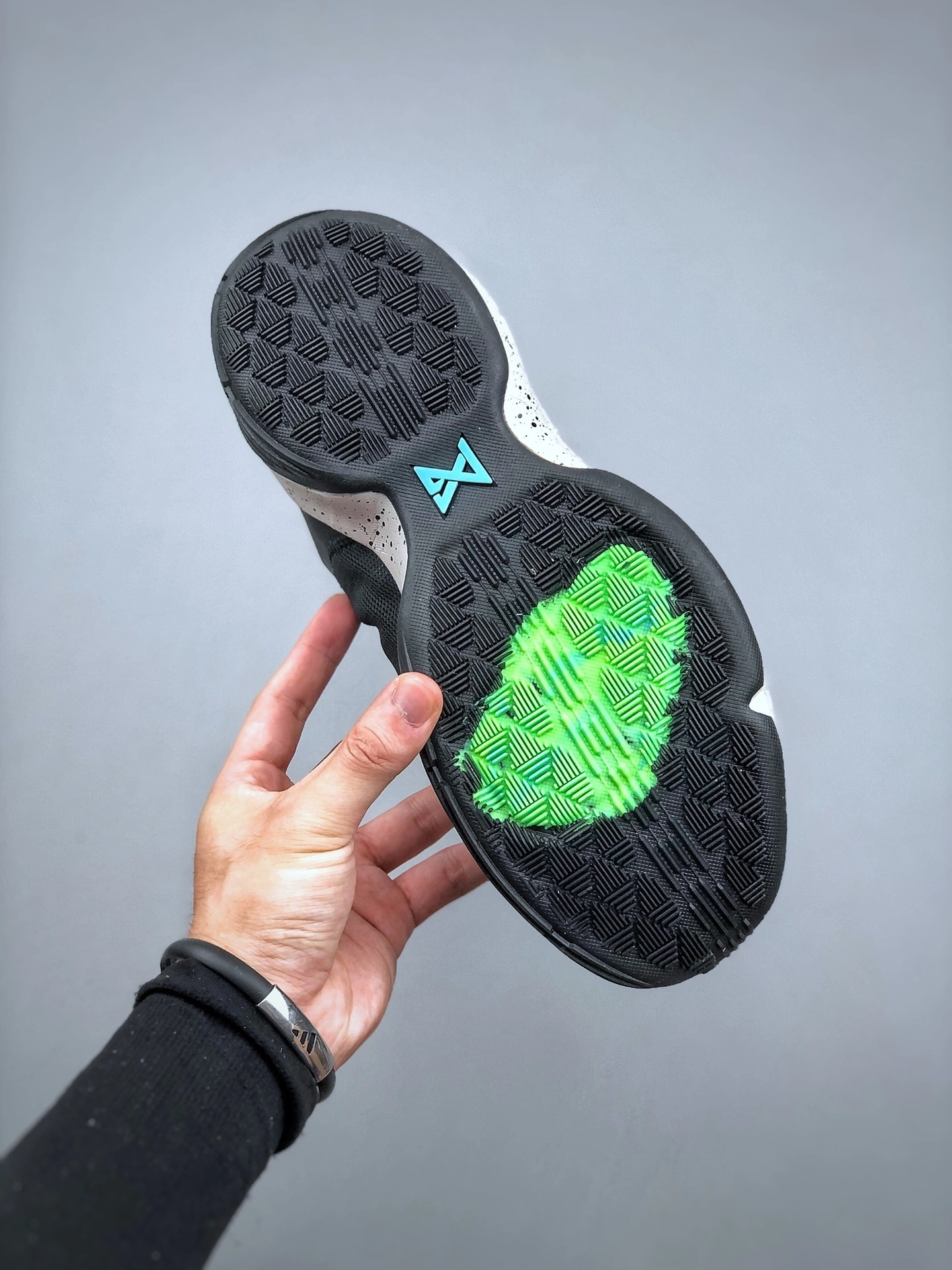 sneakers3a-- 878627-002 item:C-X000E0444