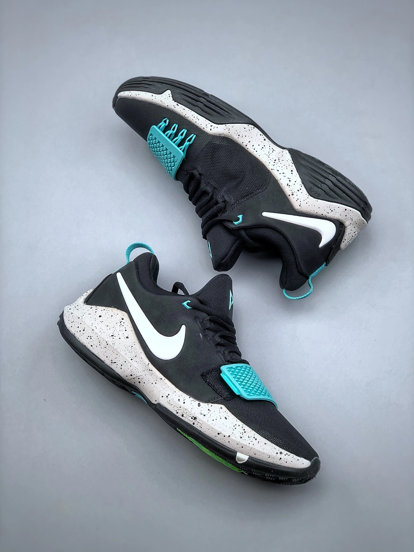 sneakers3a-- 878627-002 item:C-X000E0444