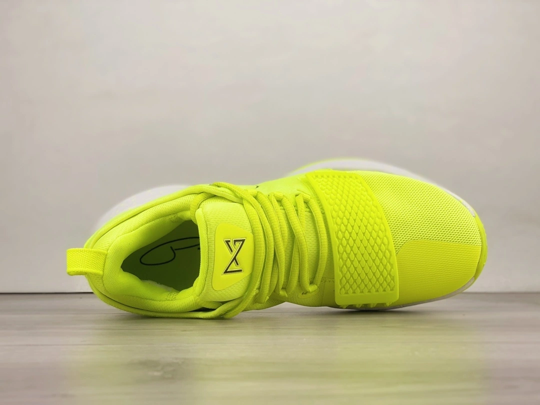 sneakers3a-- 878627-700 item:C-X000D1505