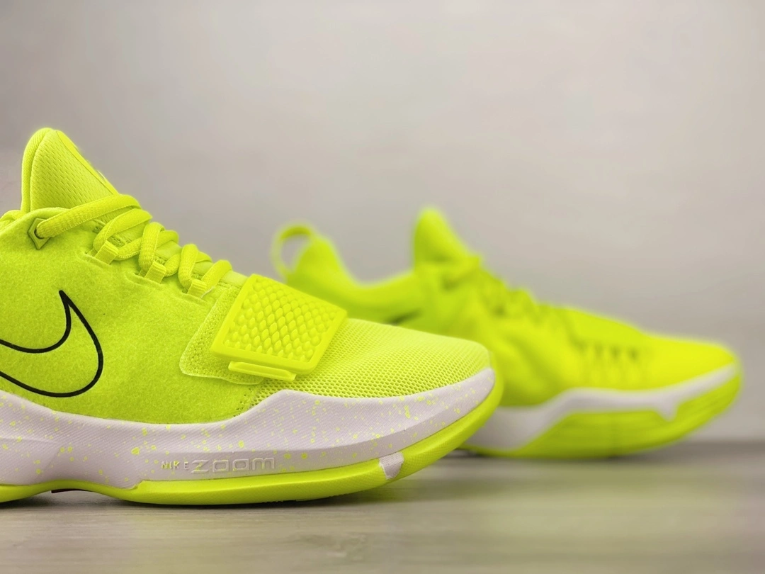 sneakers3a-- 878627-700 item:C-X000D1505