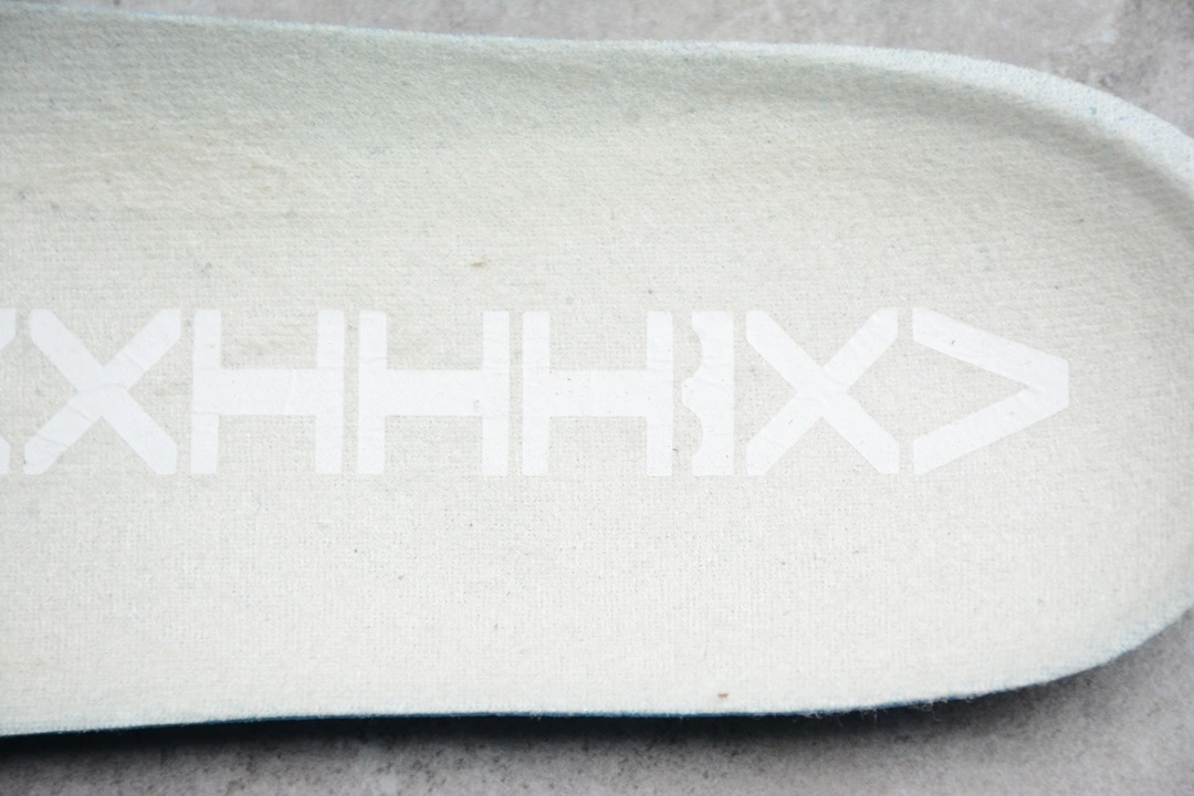 sneakers3a-- 897648-200 item:C-X080C2733