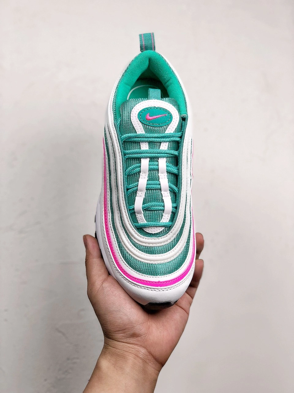 sneakers3a-- 97 921826-102 item:C-X005D04130