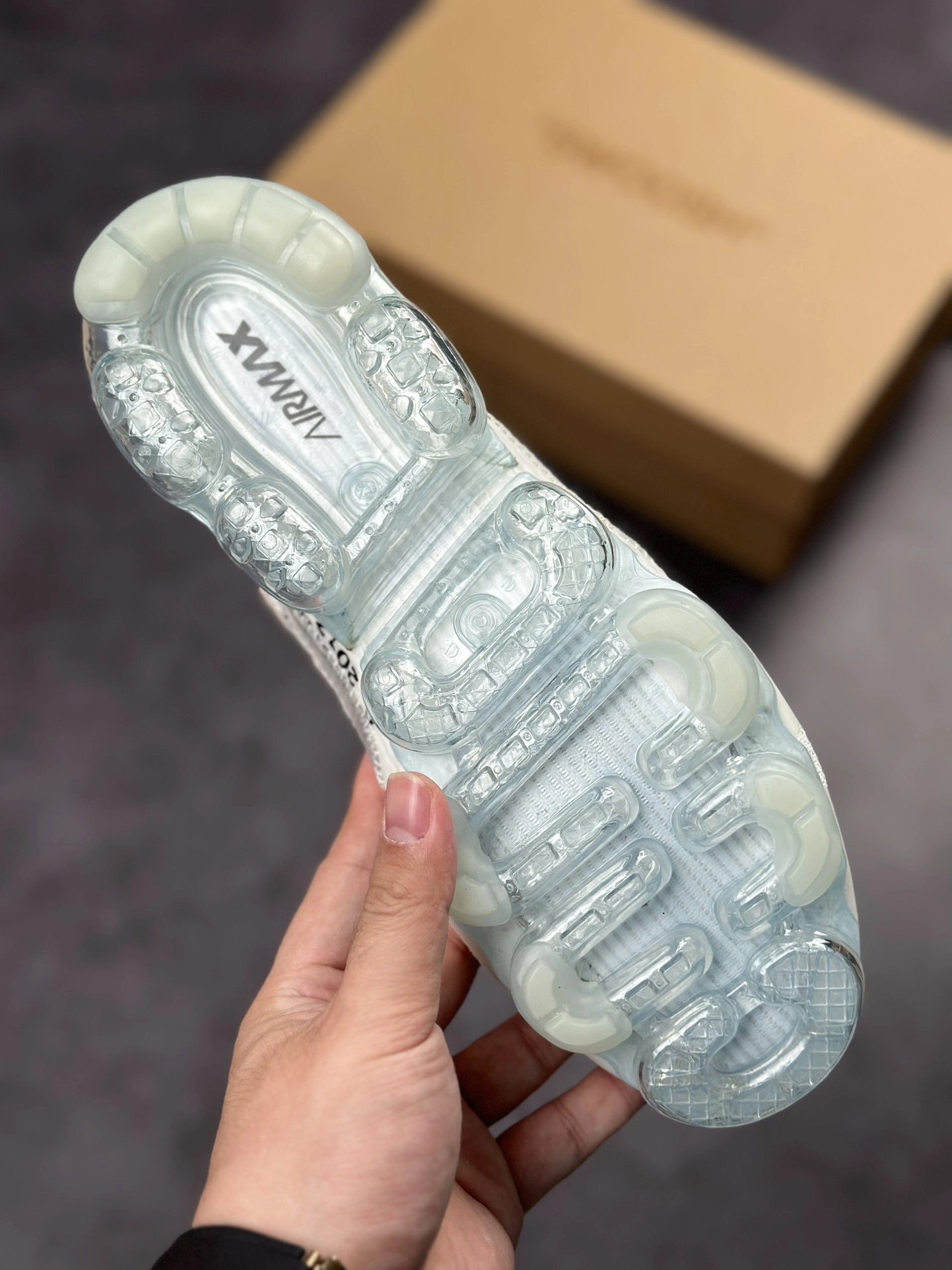sneakers3a-- AA3831 100 item:C-X070C2504