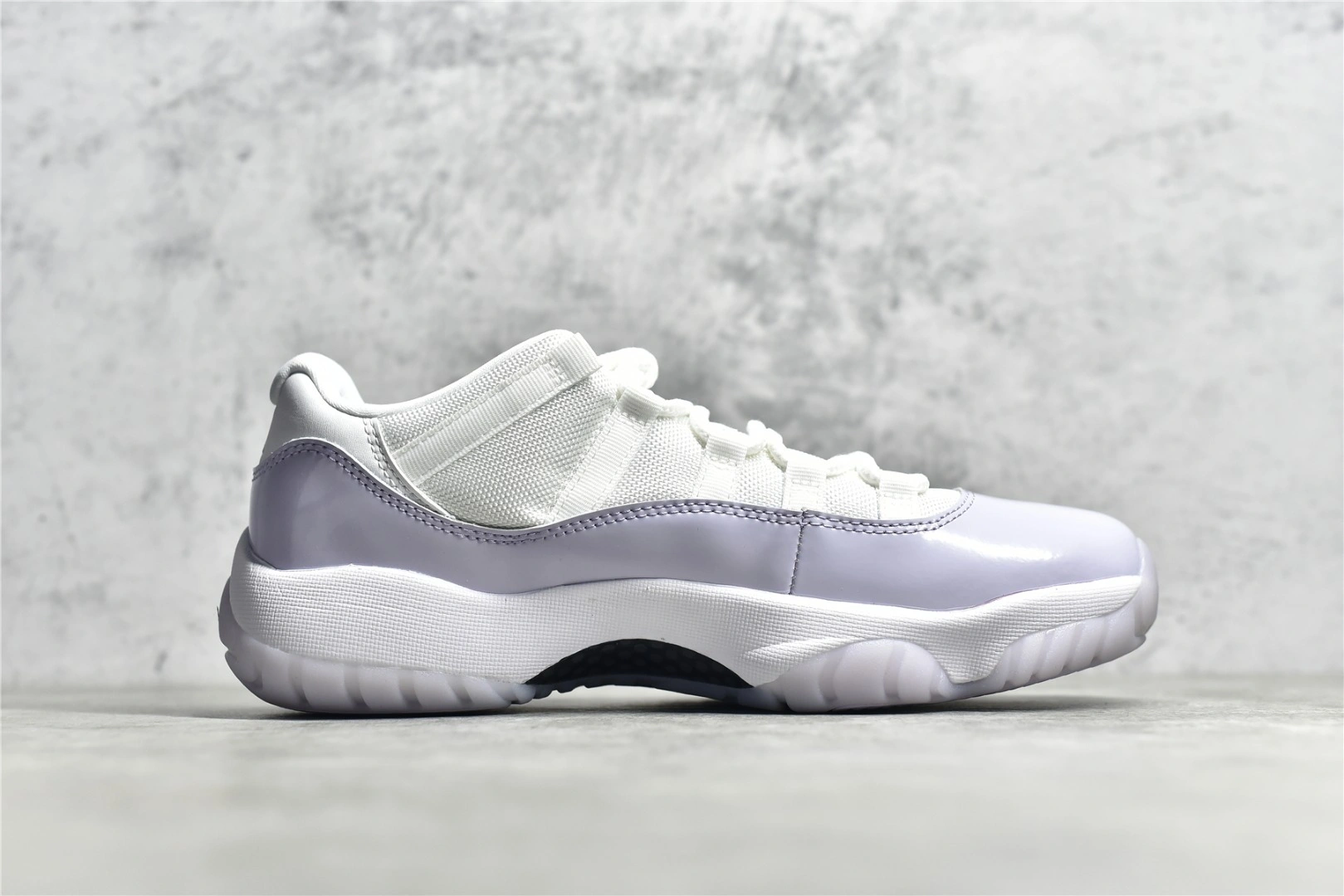 sneakers3a-- AH7860 101 item:C-X349C0905