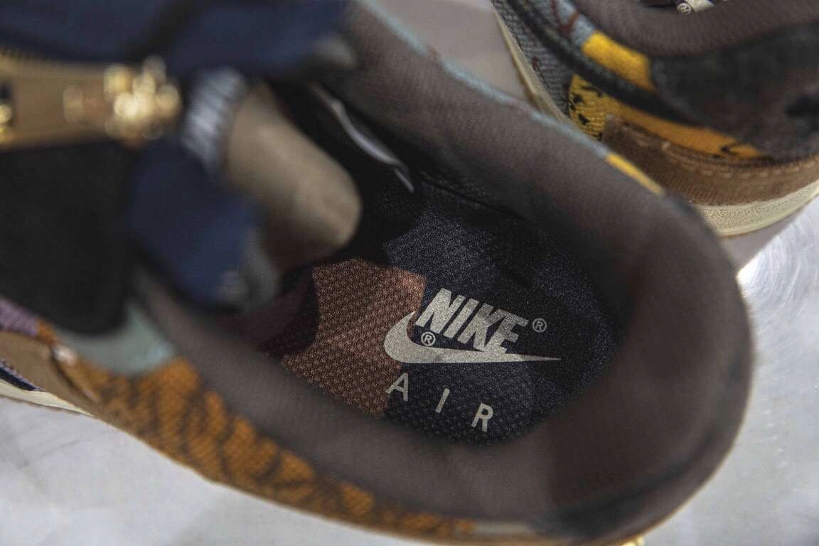 &sneakers3a-- CN2405-900 item : 319X45D1725