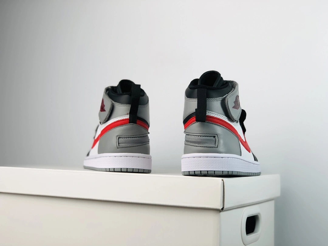 sneakers3a-- CQ3835-002 item:C-X000C0904