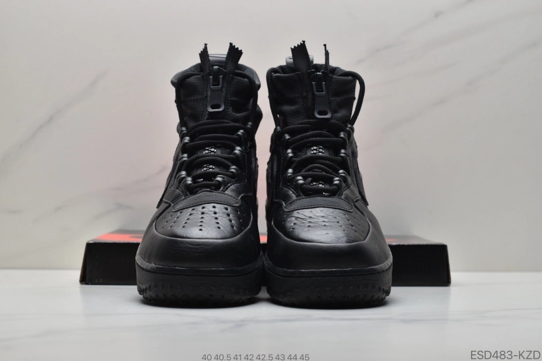 sneakers3a-- CQ7211 003 item:C-X000C2724