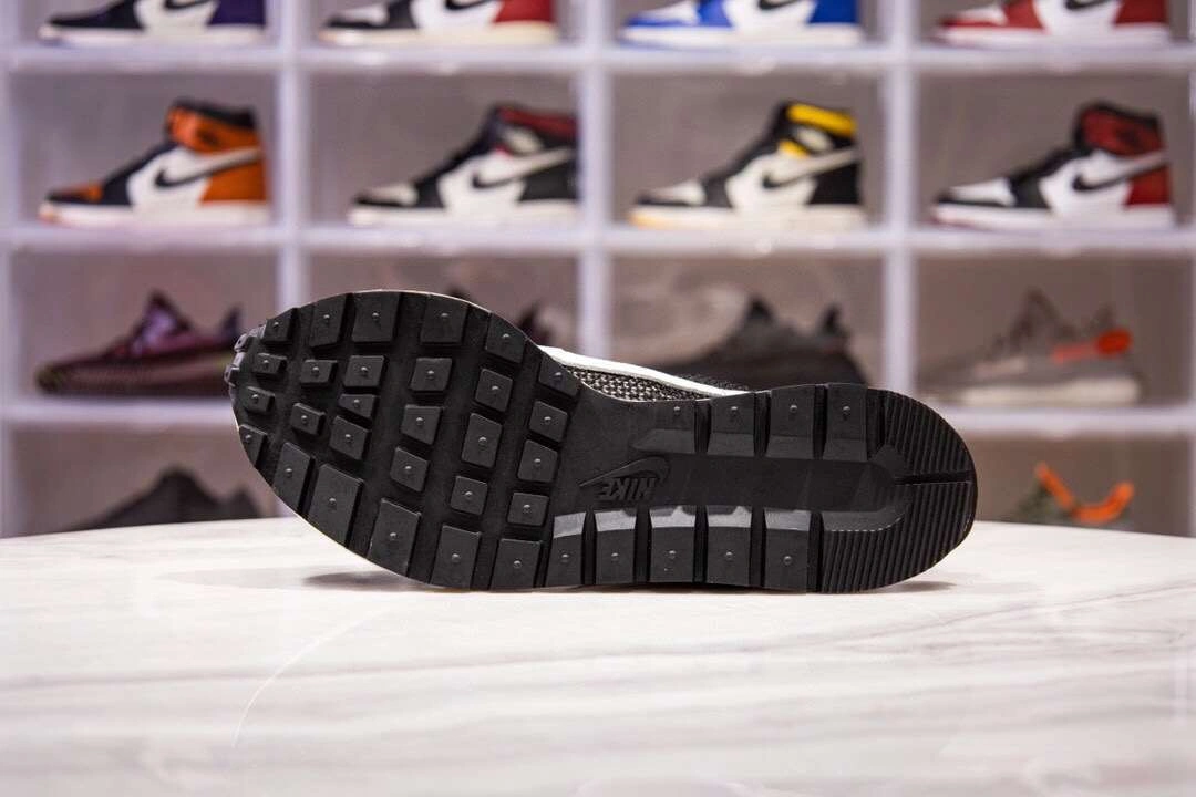 &sneakers3a-- CV1363-001 item : P319X00D2330