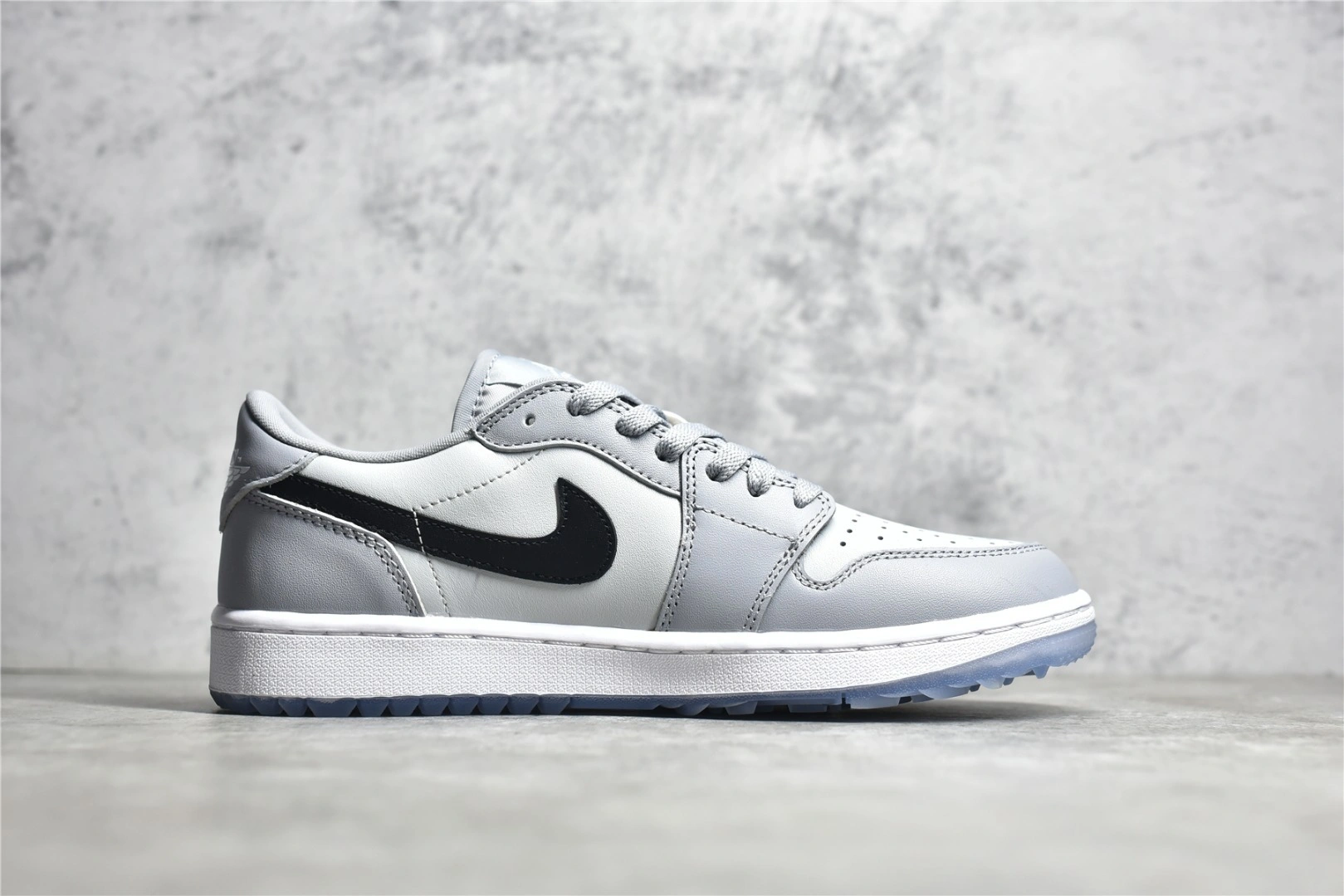 sneakers3a-- DD9315 002 item:C-X067G1303Y