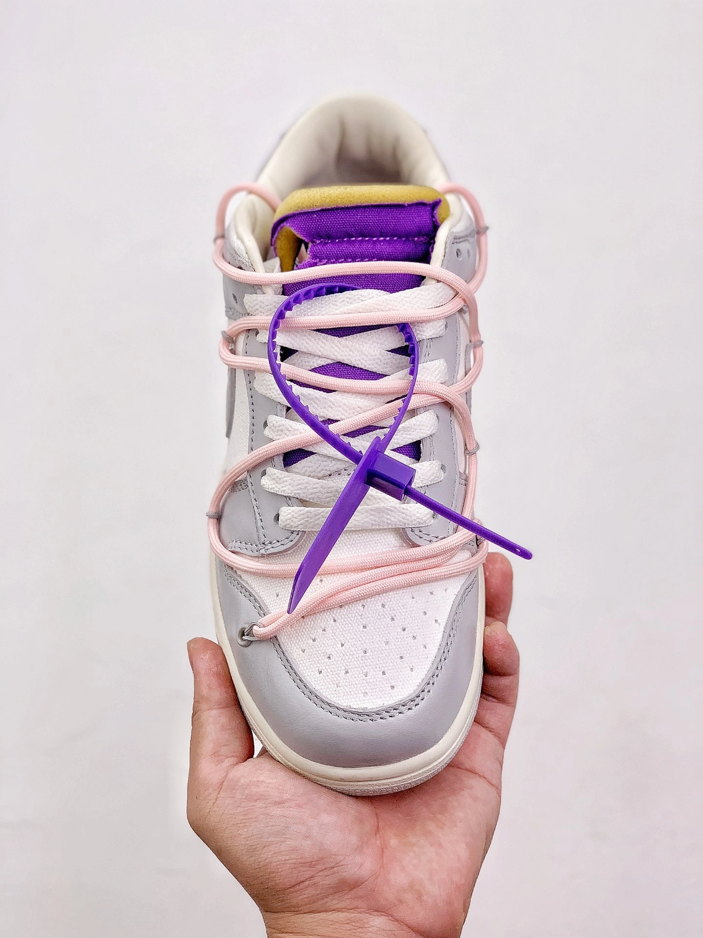 sneakers3a-- DM1602-119 item:C-X250C2720