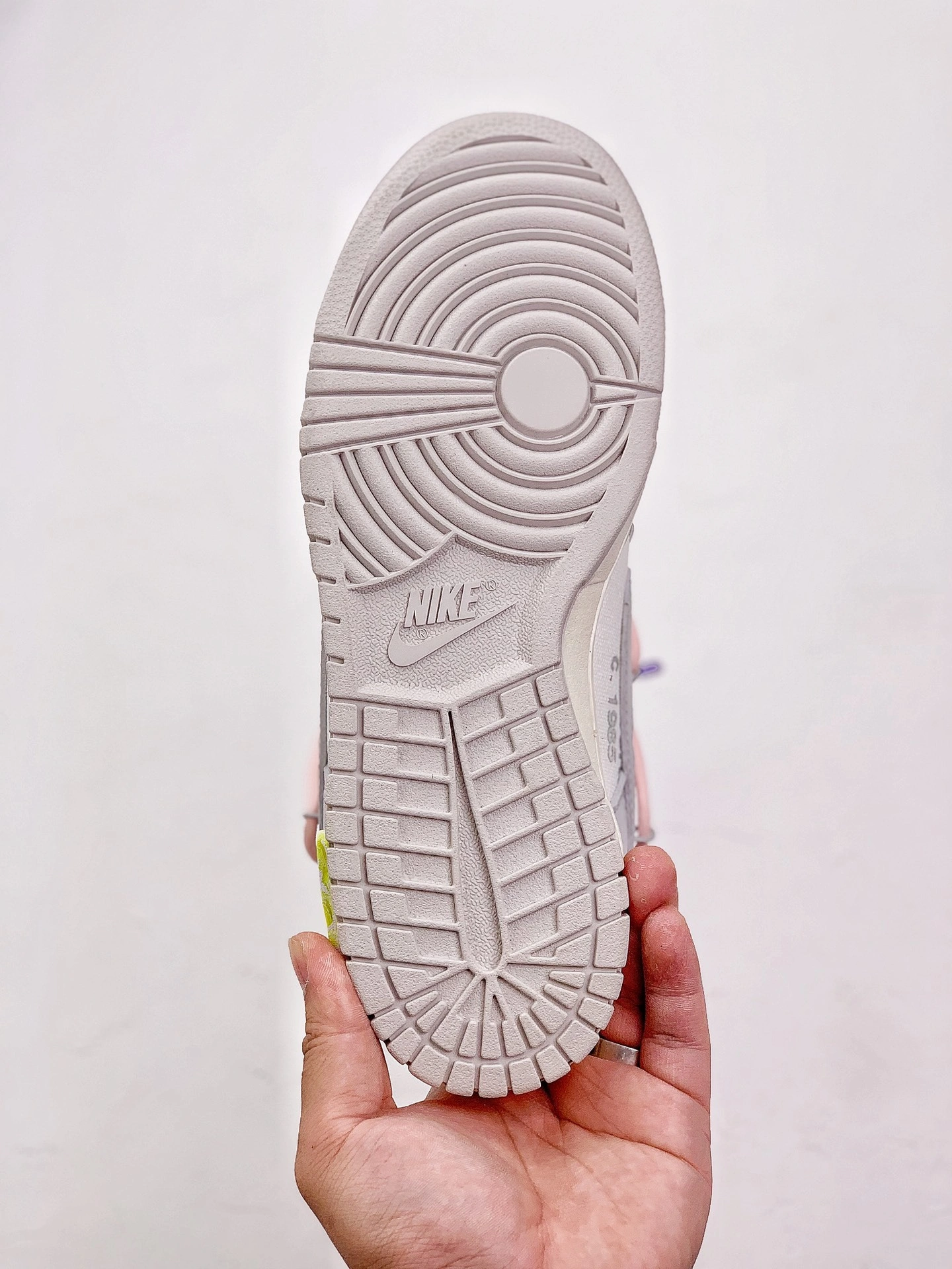 sneakers3a-- DM1602-119 item:C-X250C2720