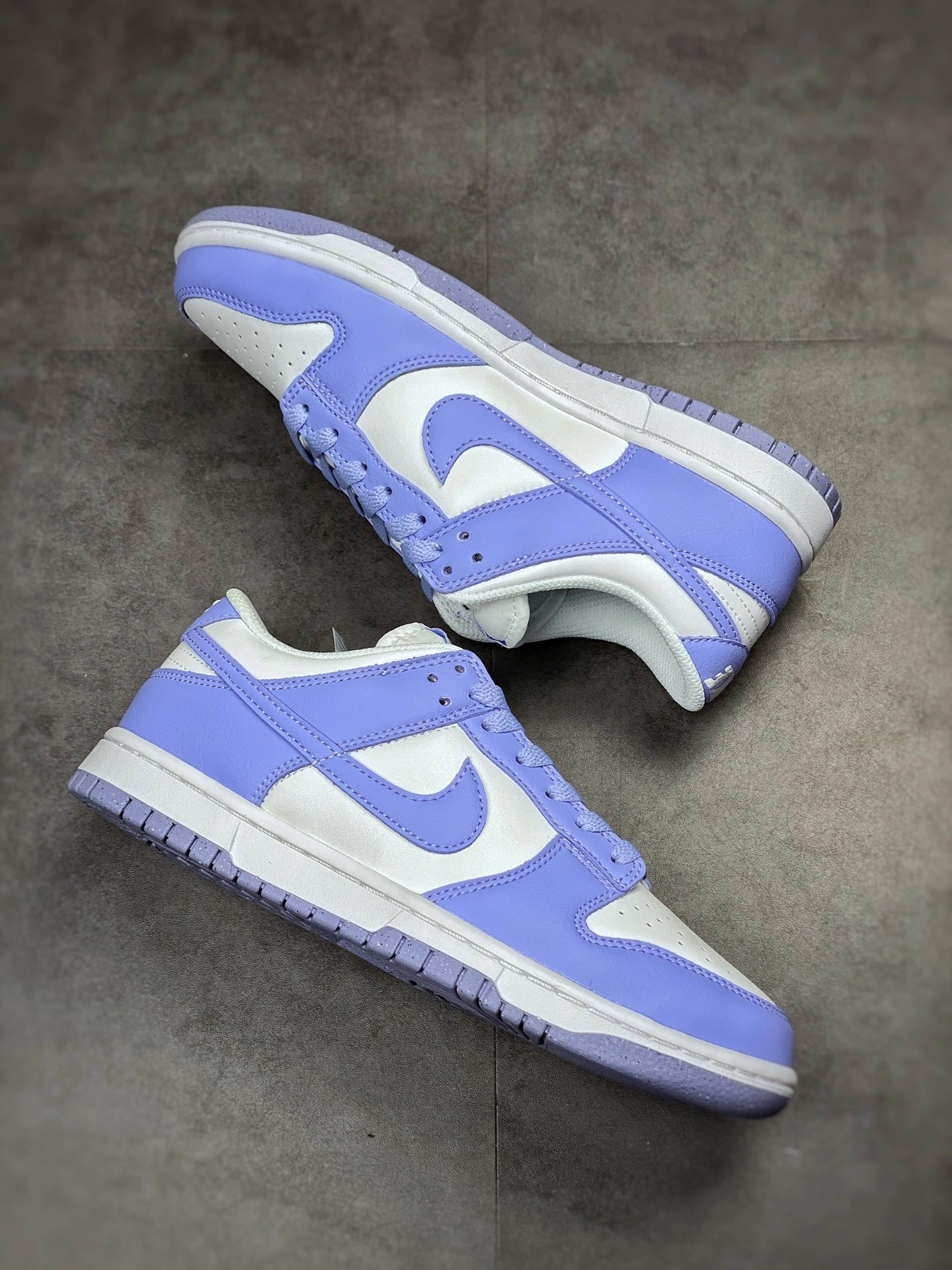 sneakers3a-- DN1431 103 item:C-X000D04133
