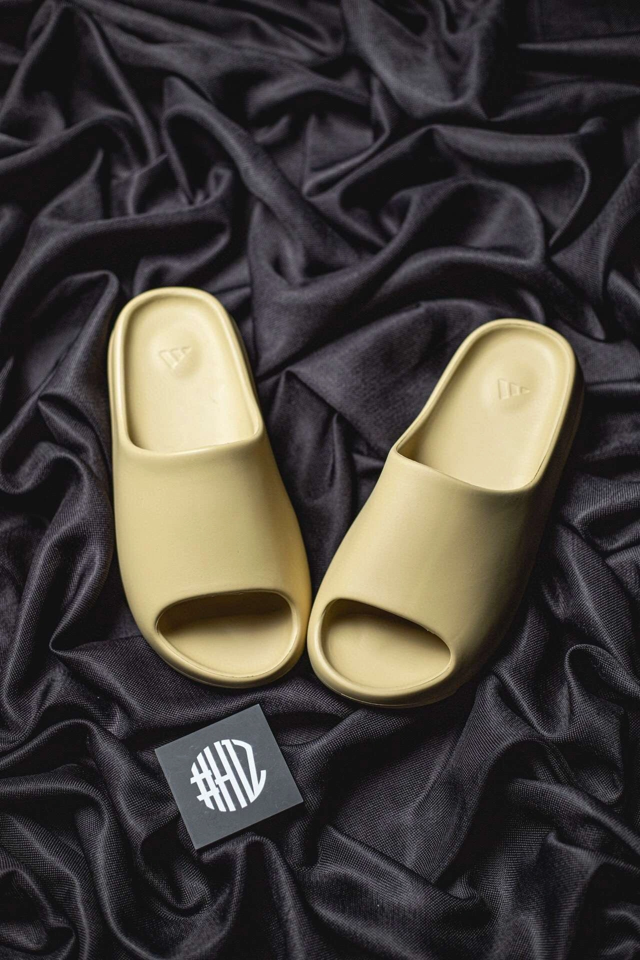 &sneakers3a-- FW6344 item : P319X14D2307