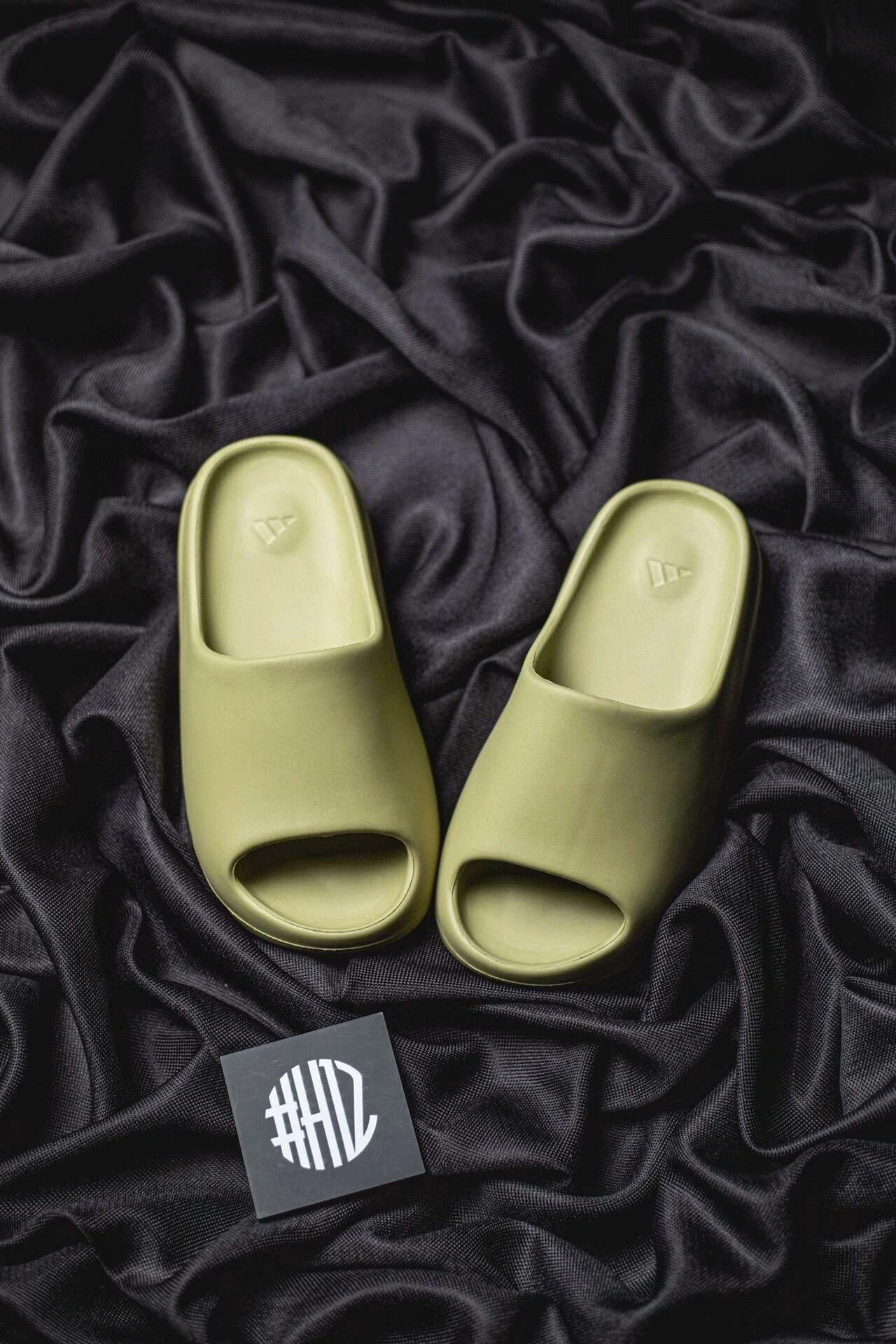 &sneakers3a-- FX0494 Color item : P319X14D2305