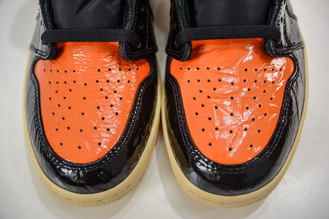 sneakers3a-- High 555088 028 item:C-X575F2820Y