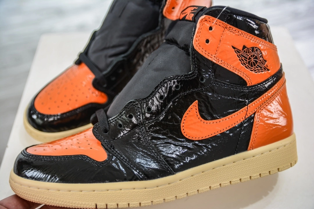 sneakers3a-- High 555088 028 item:C-X575F2820Y