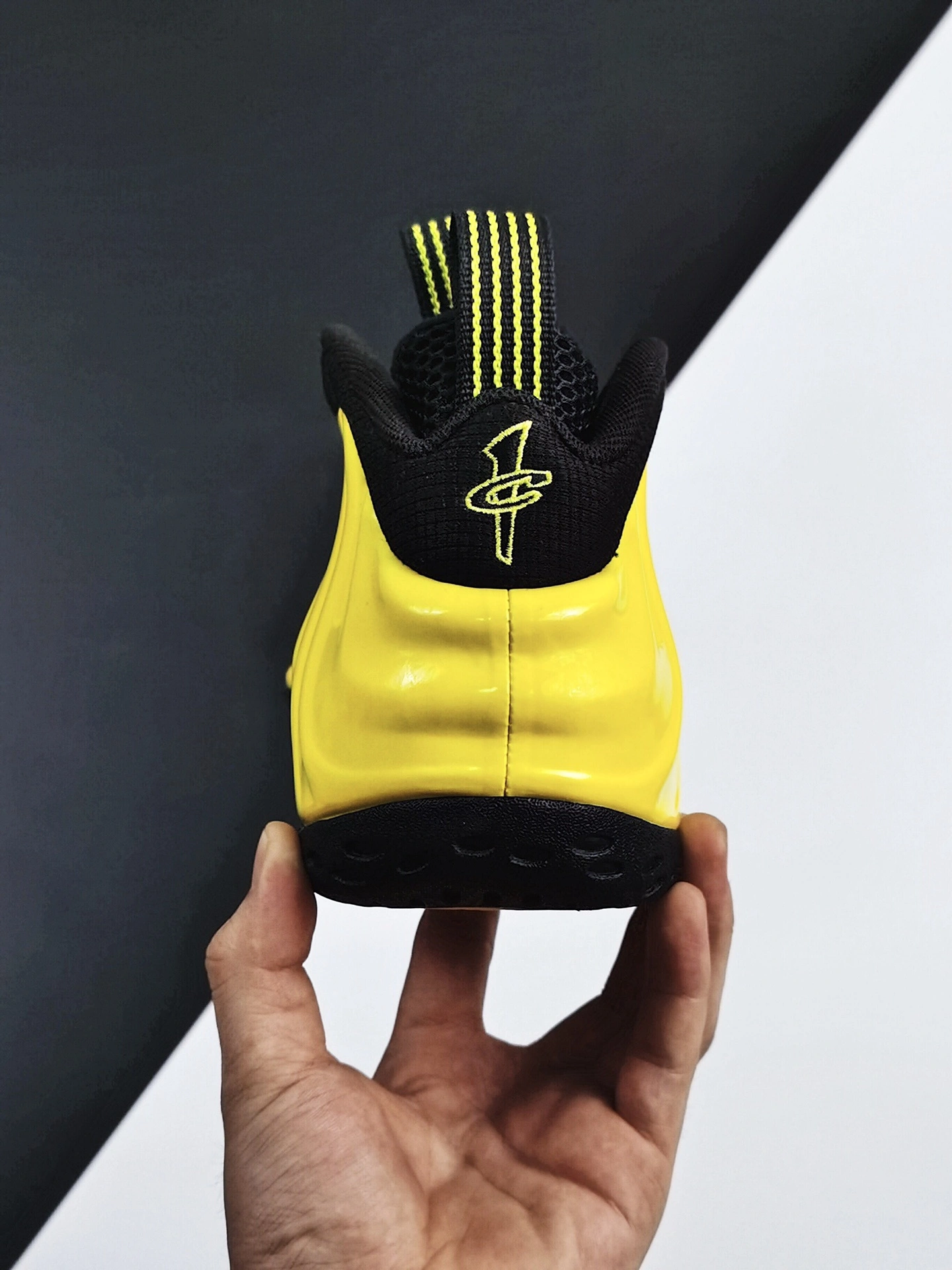 sneakers3a--314996-701 item:C-X167D04142