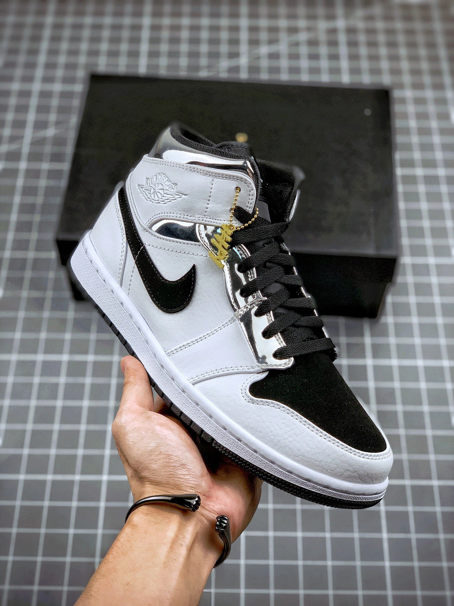 sneakers3a- 554724-121 item : B-X030C0404O