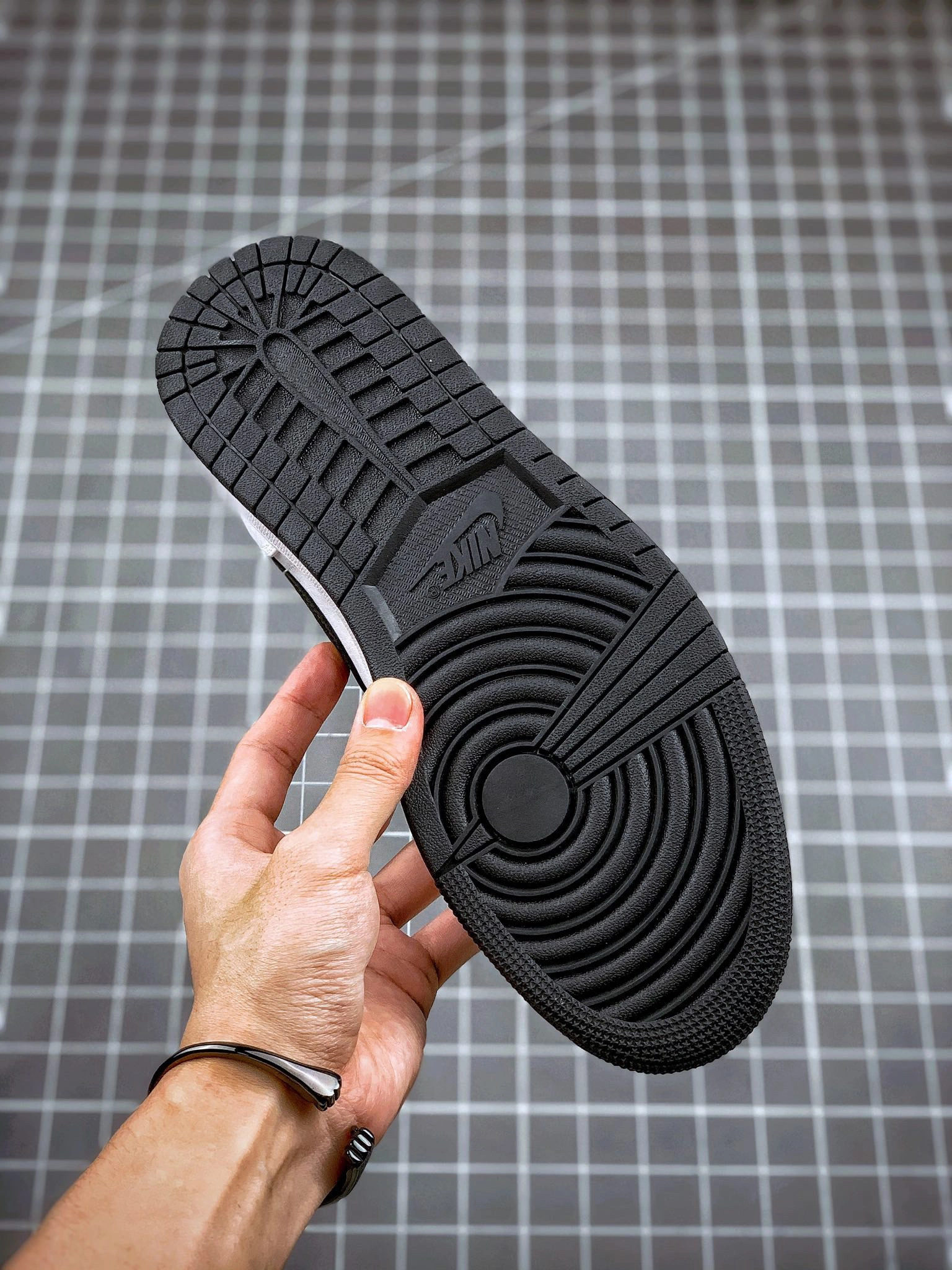 sneakers3a- 554724-121 item : B-X030C0404O
