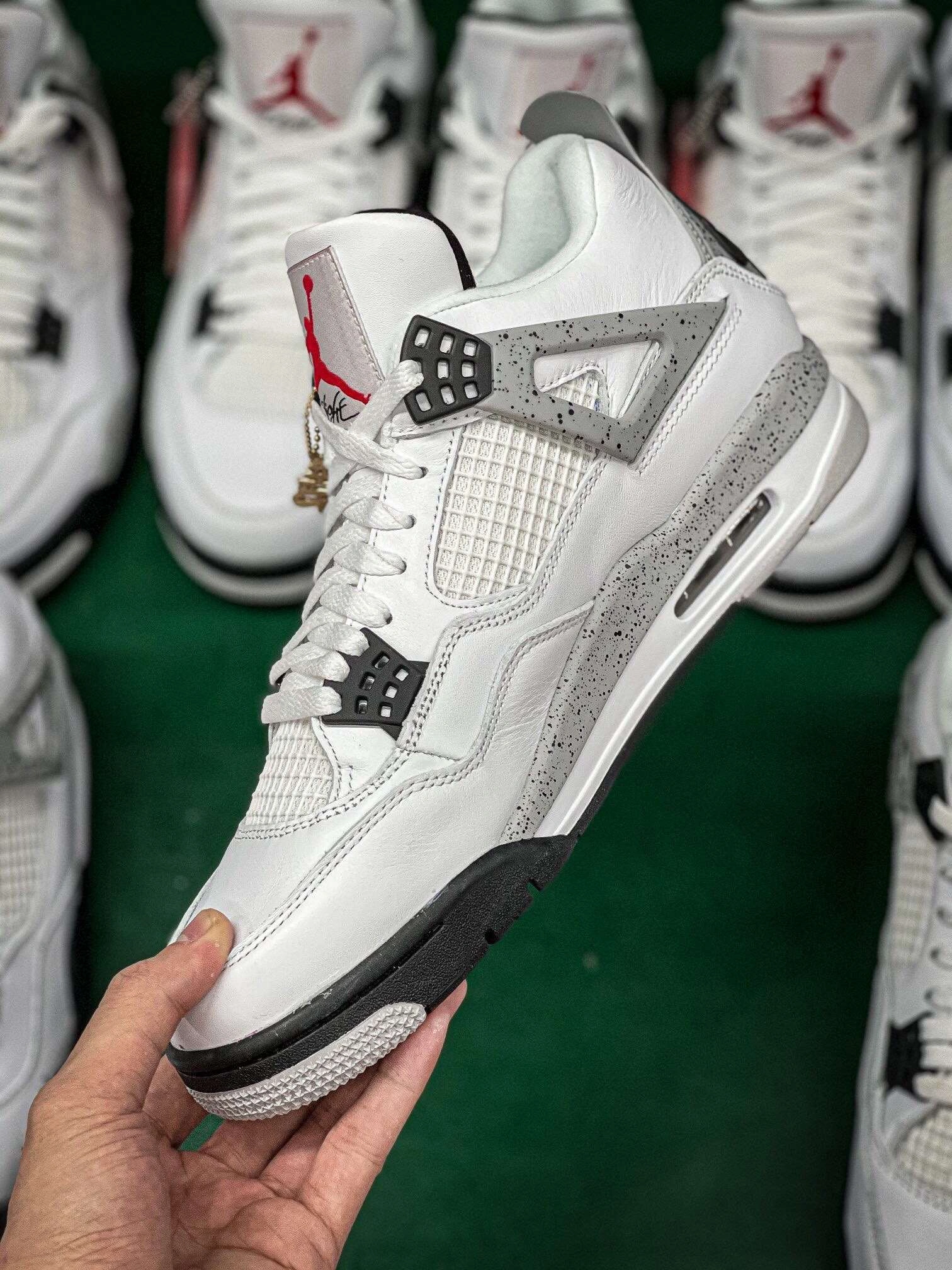 &sneakers3a--840606-192 item : 319X51D1614