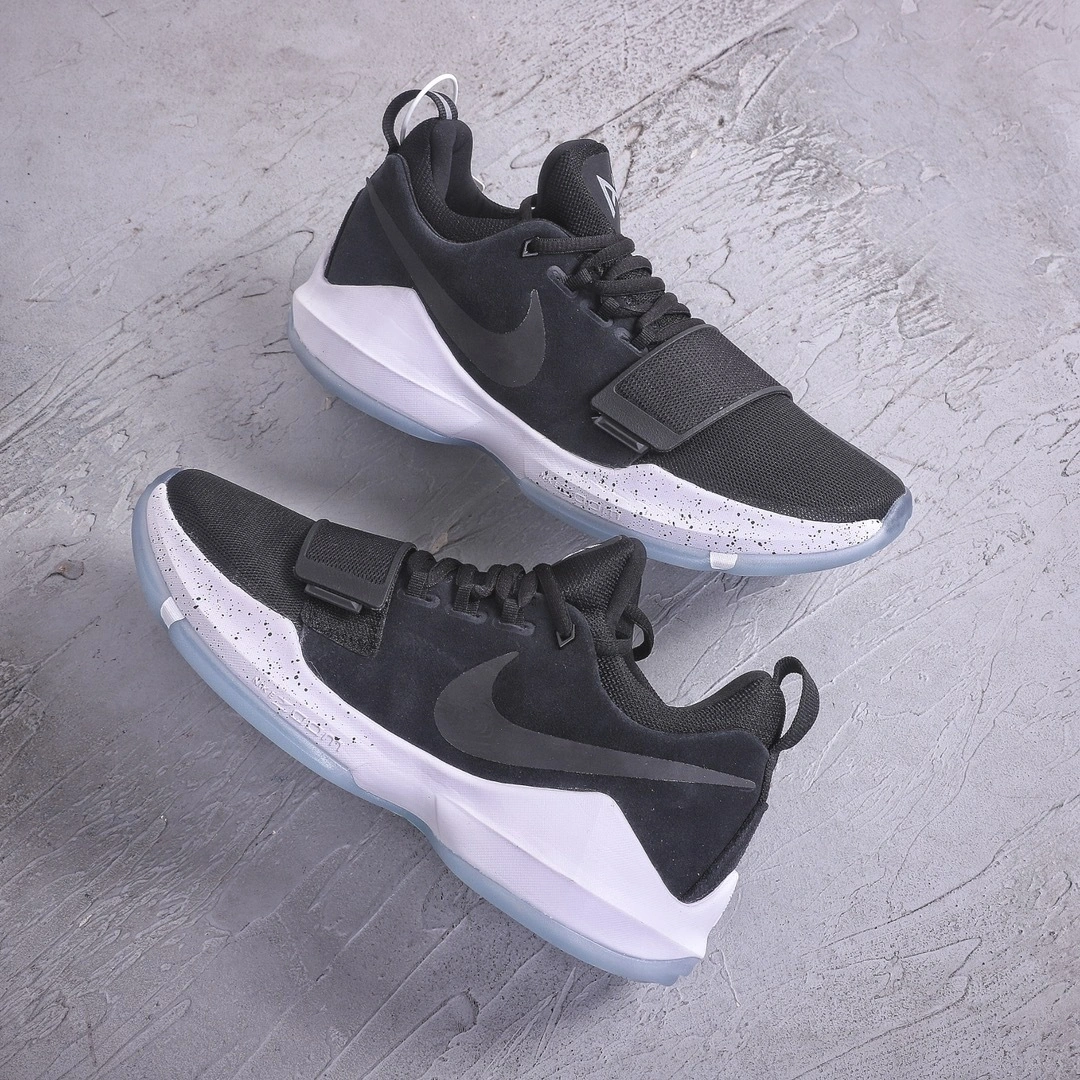sneakers3a--878628 001 item:C-X080D1507