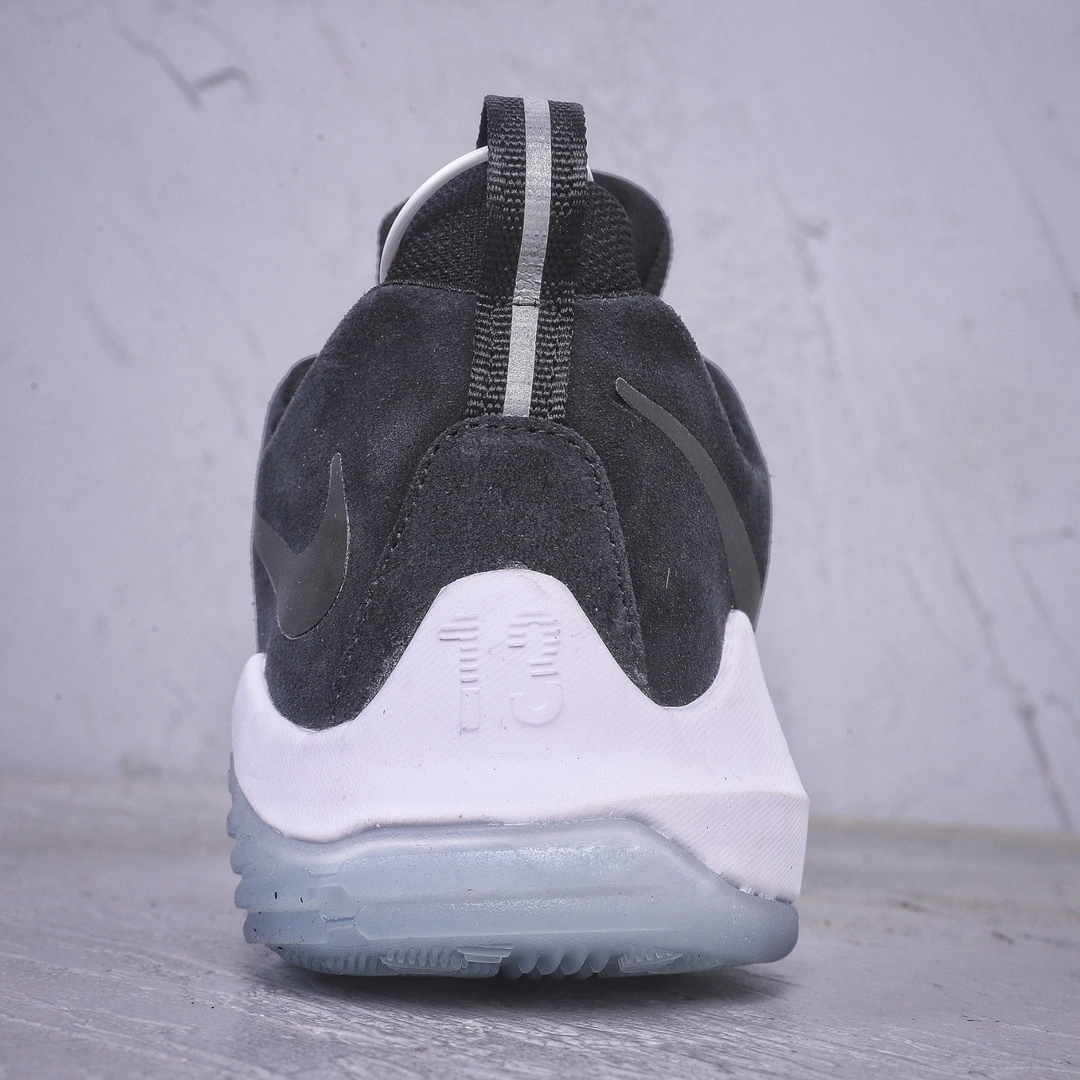 sneakers3a--878628 001 item:C-X080D1507