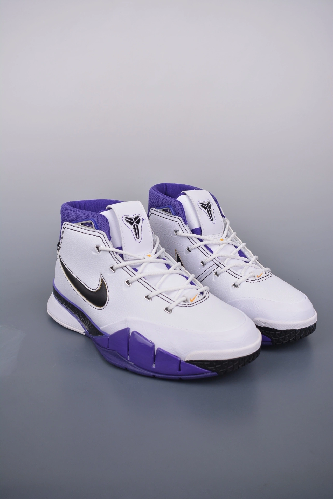 sneakers3a--AQ2728 105XC item:C-X000E0451
