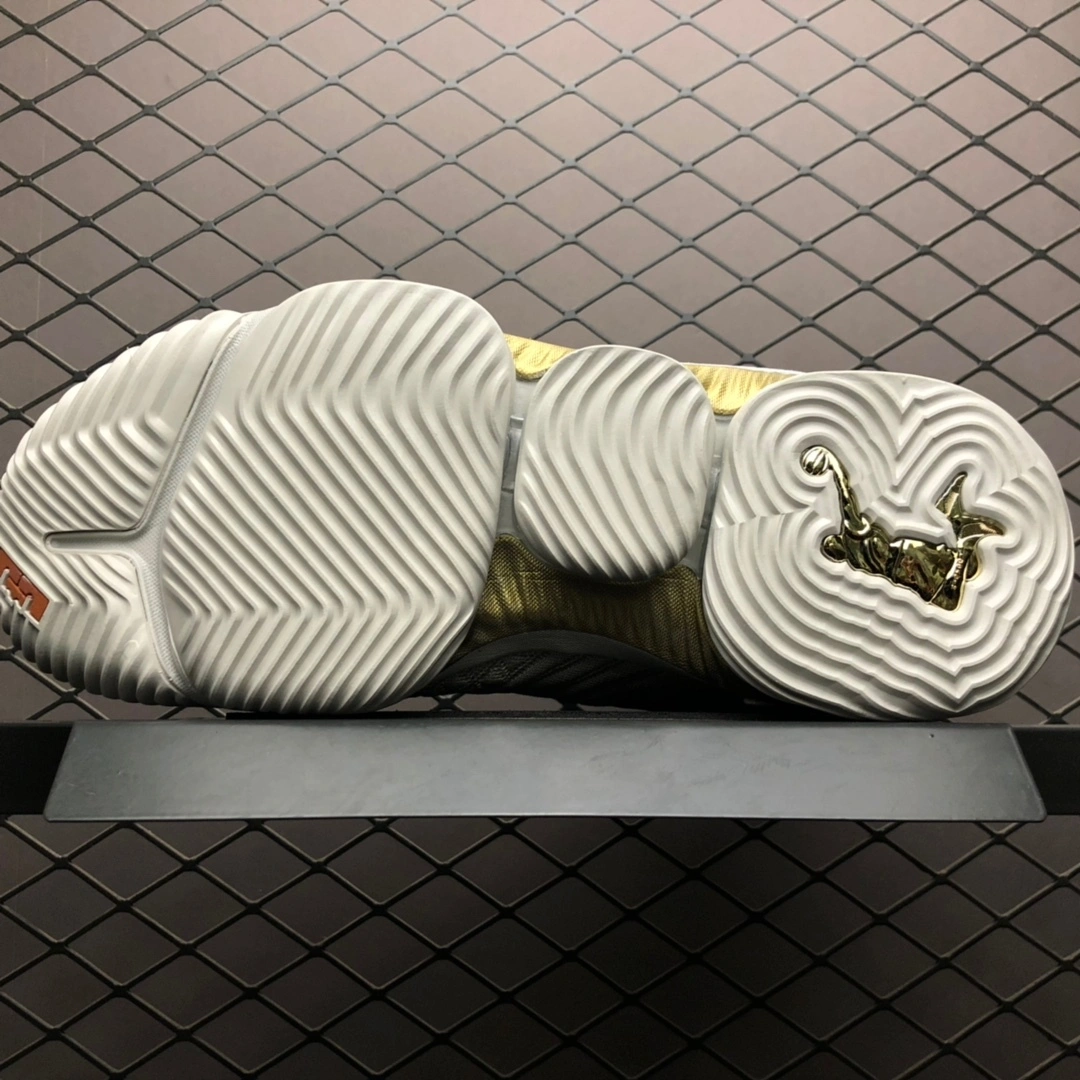 sneakers3a--BQ6583-100 item:C-X080C2730