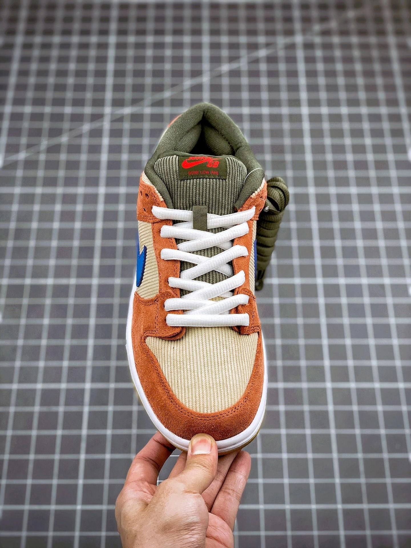 sneakers3a--BQ6817-201 item:C-X167E0448