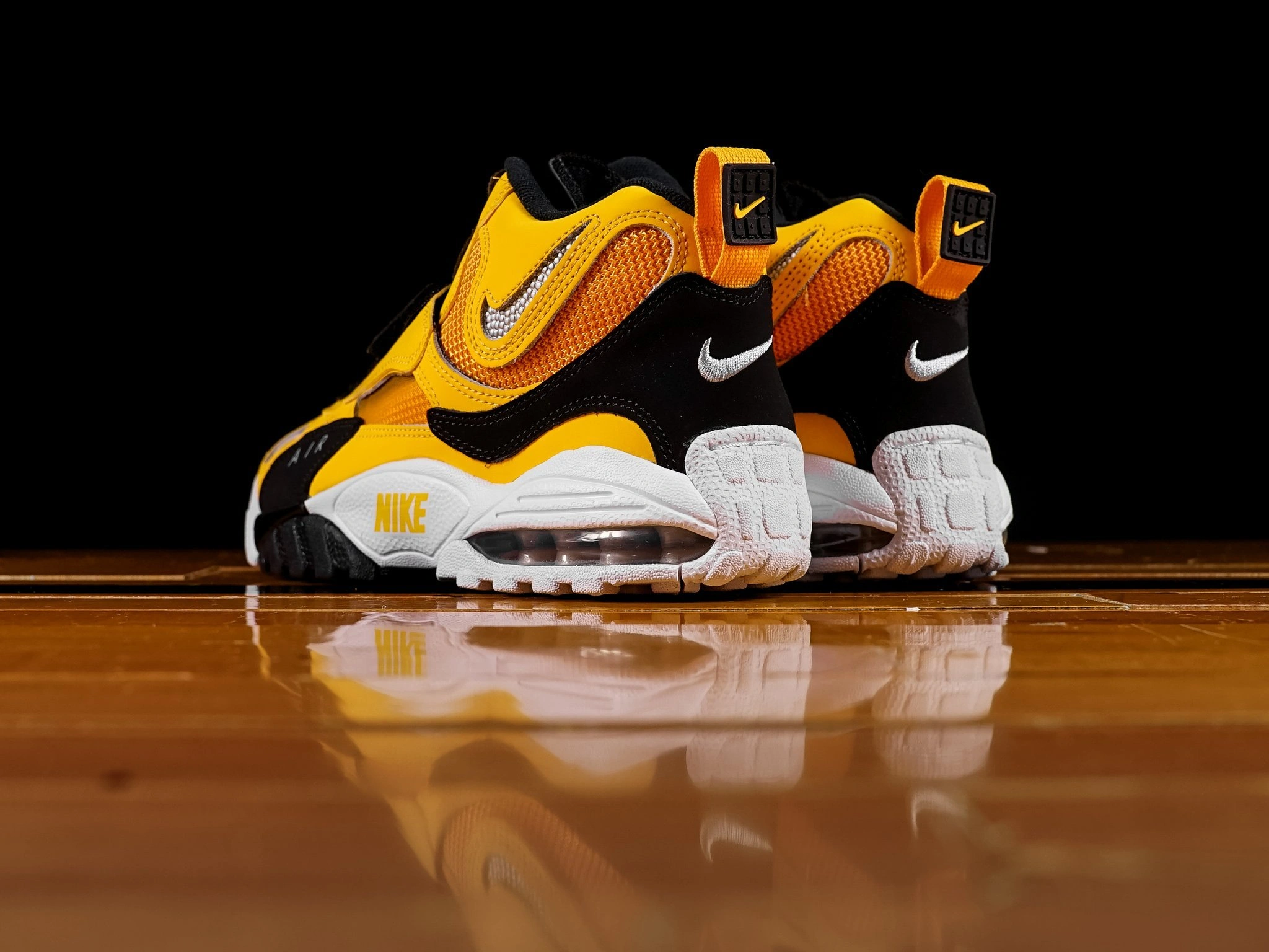 sneakers3a- BV1165-700 item:C-X067D04129