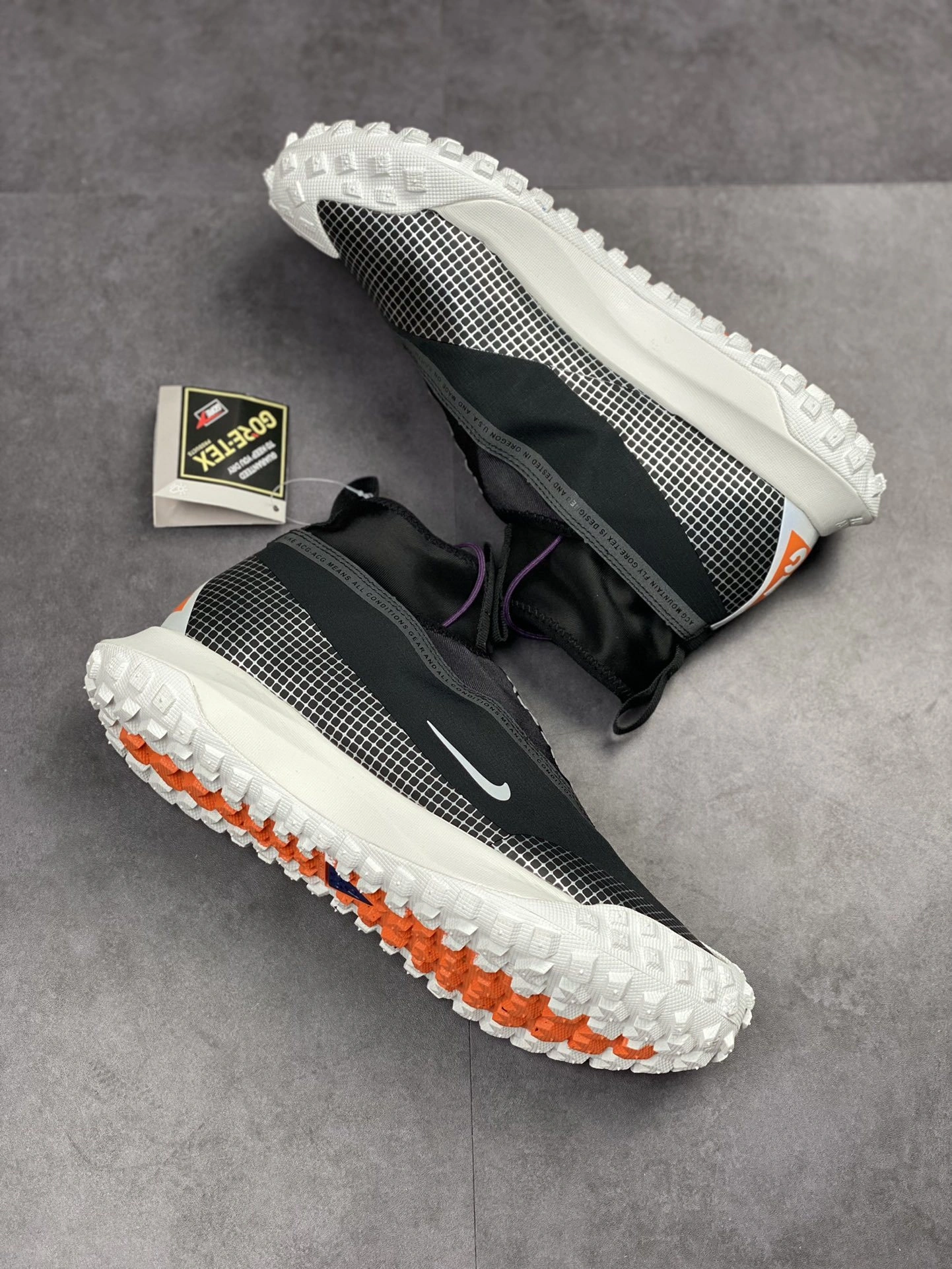 sneakers3a- CT2904-001 item:C-X000D04151